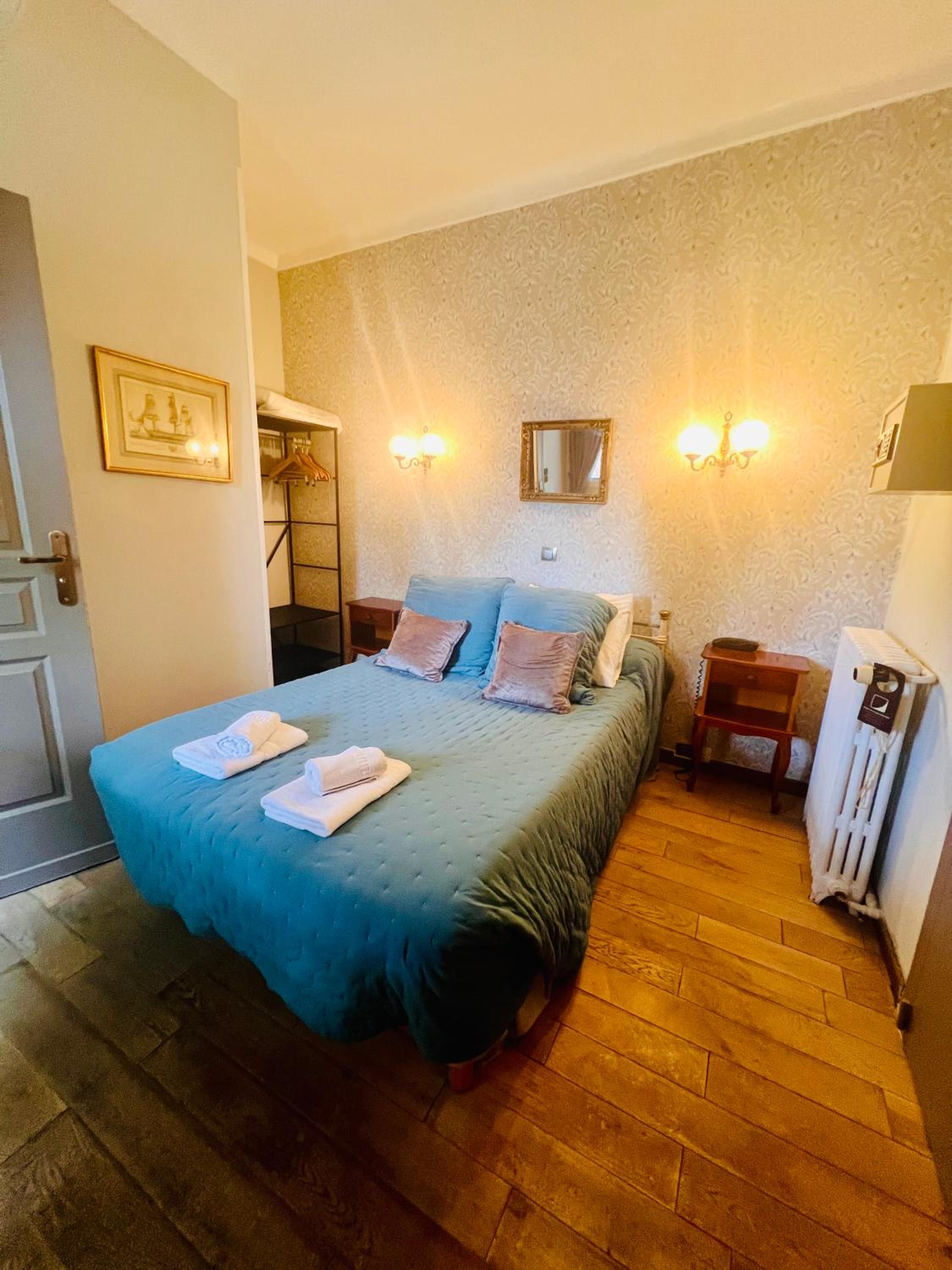 Superior Double Room - Photo 8