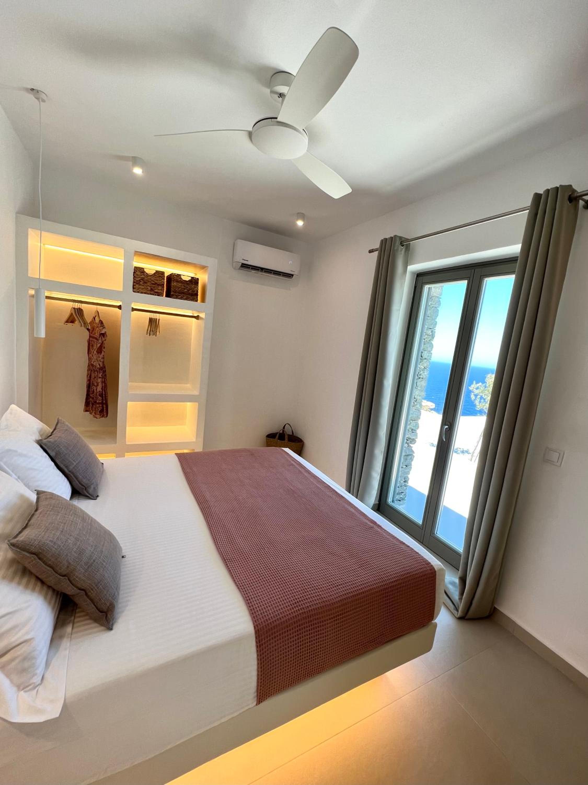 Three-Bedroom Villa photo 1