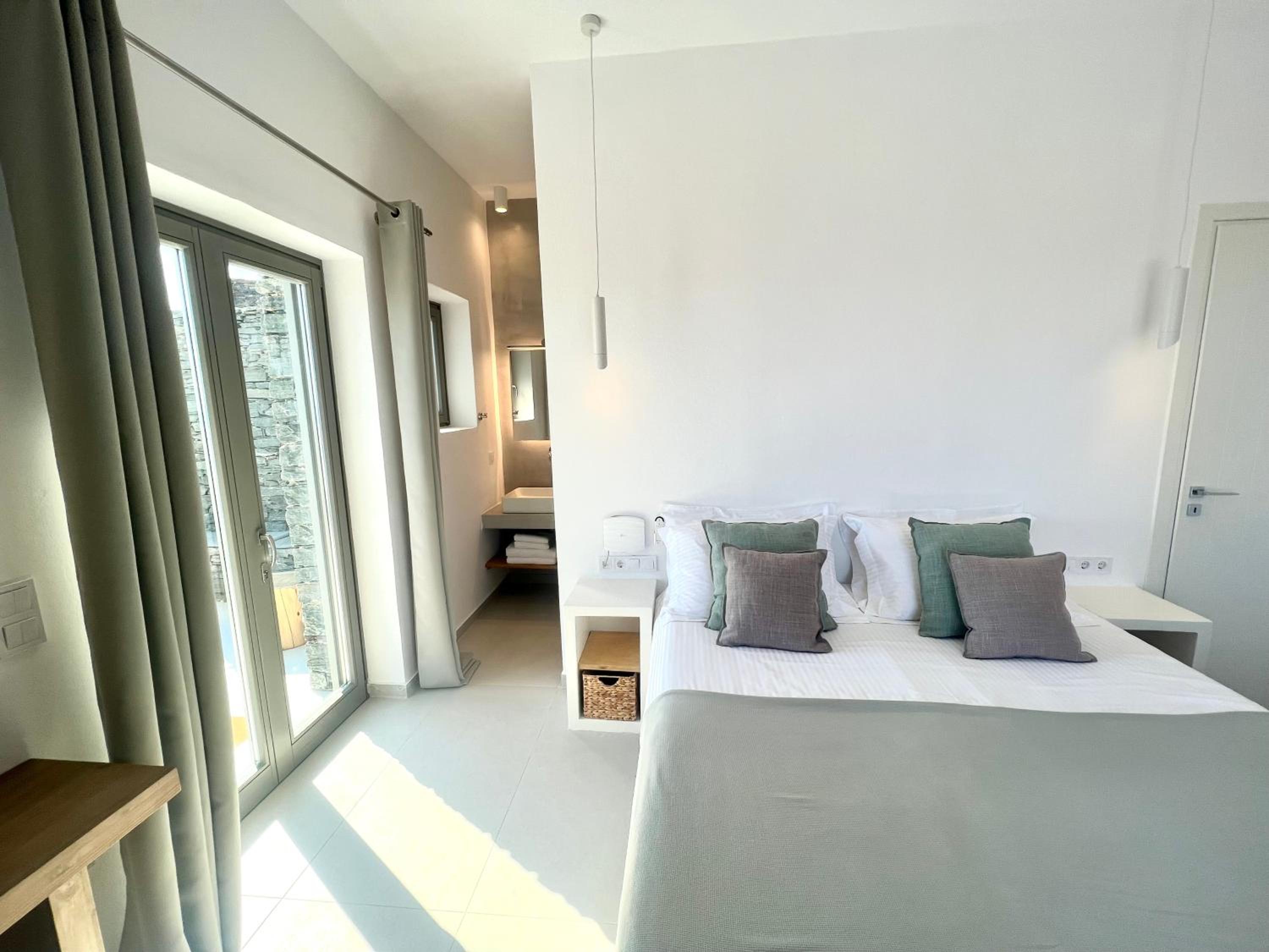 Three-Bedroom Villa photo 3