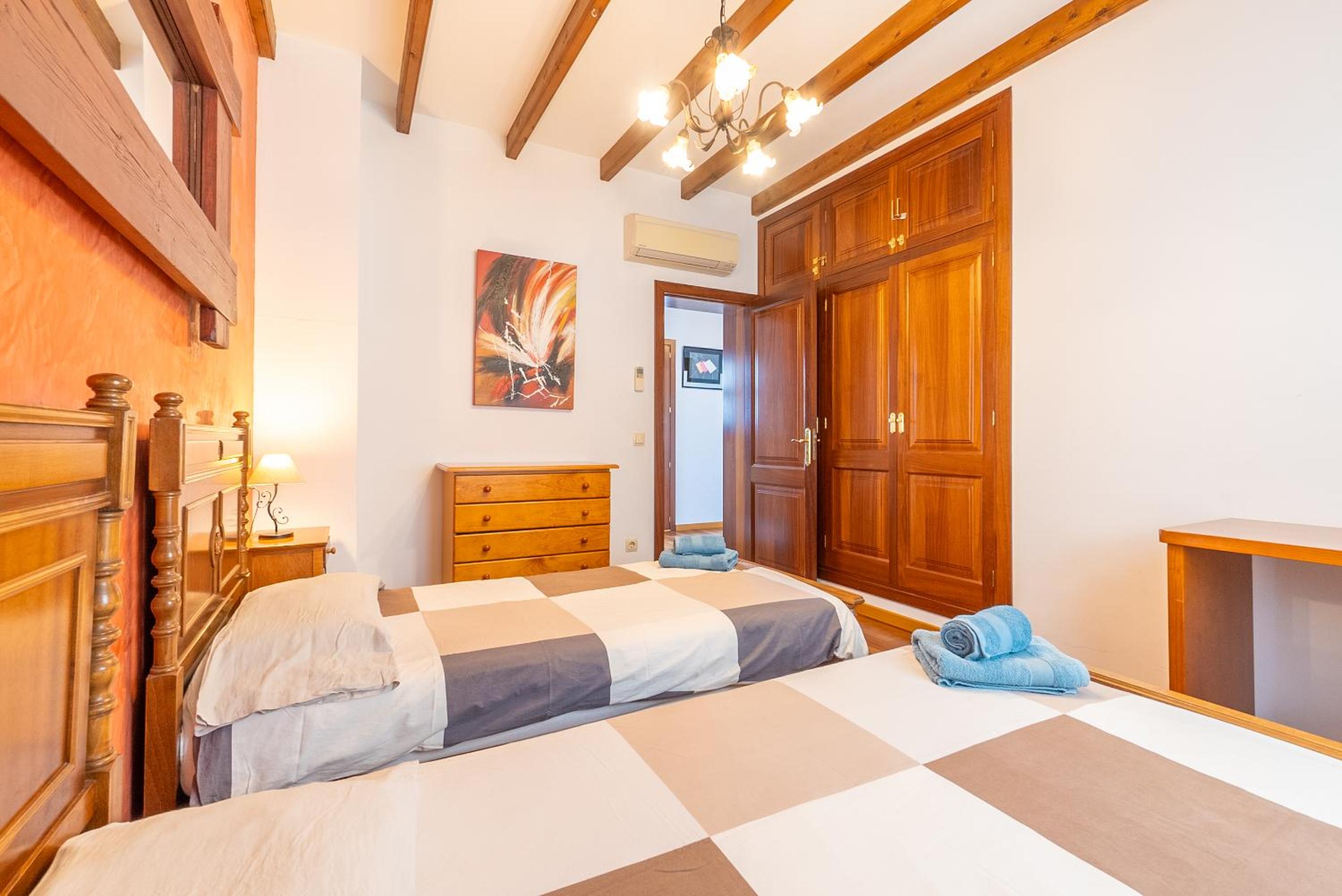 Casa de cinco habitaciones