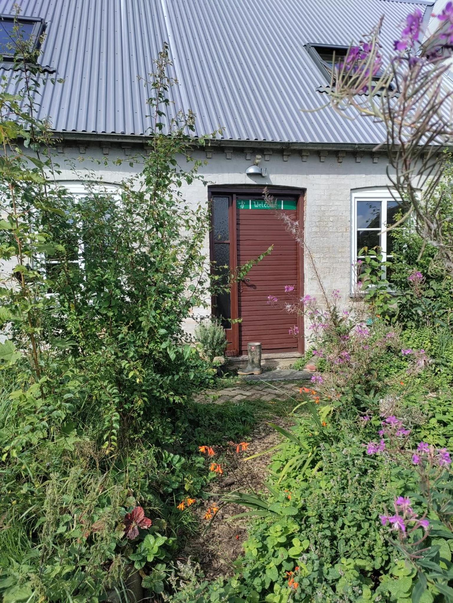 Apartment with Garden View - Photo 17