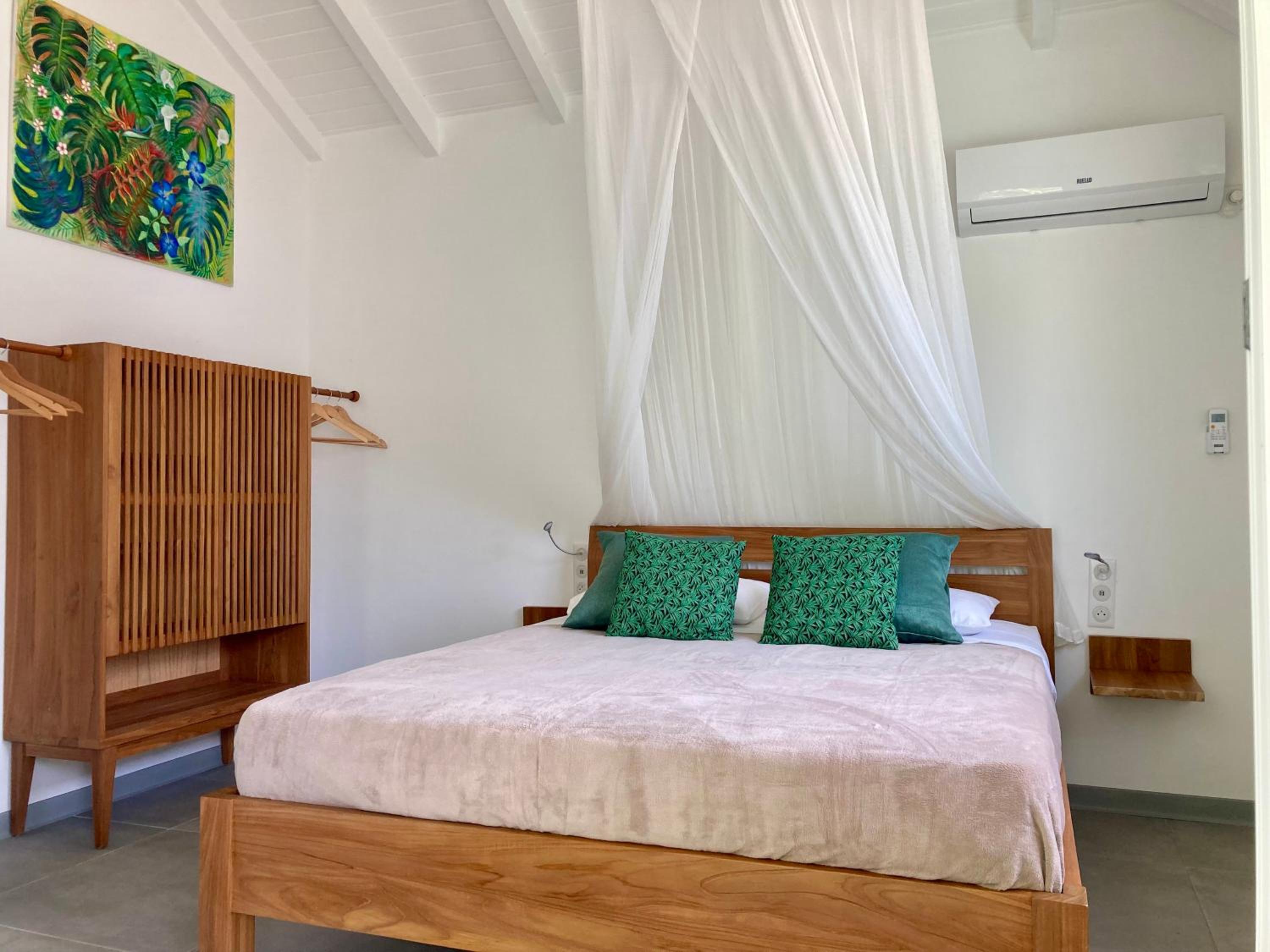 One-Bedroom House photo 1