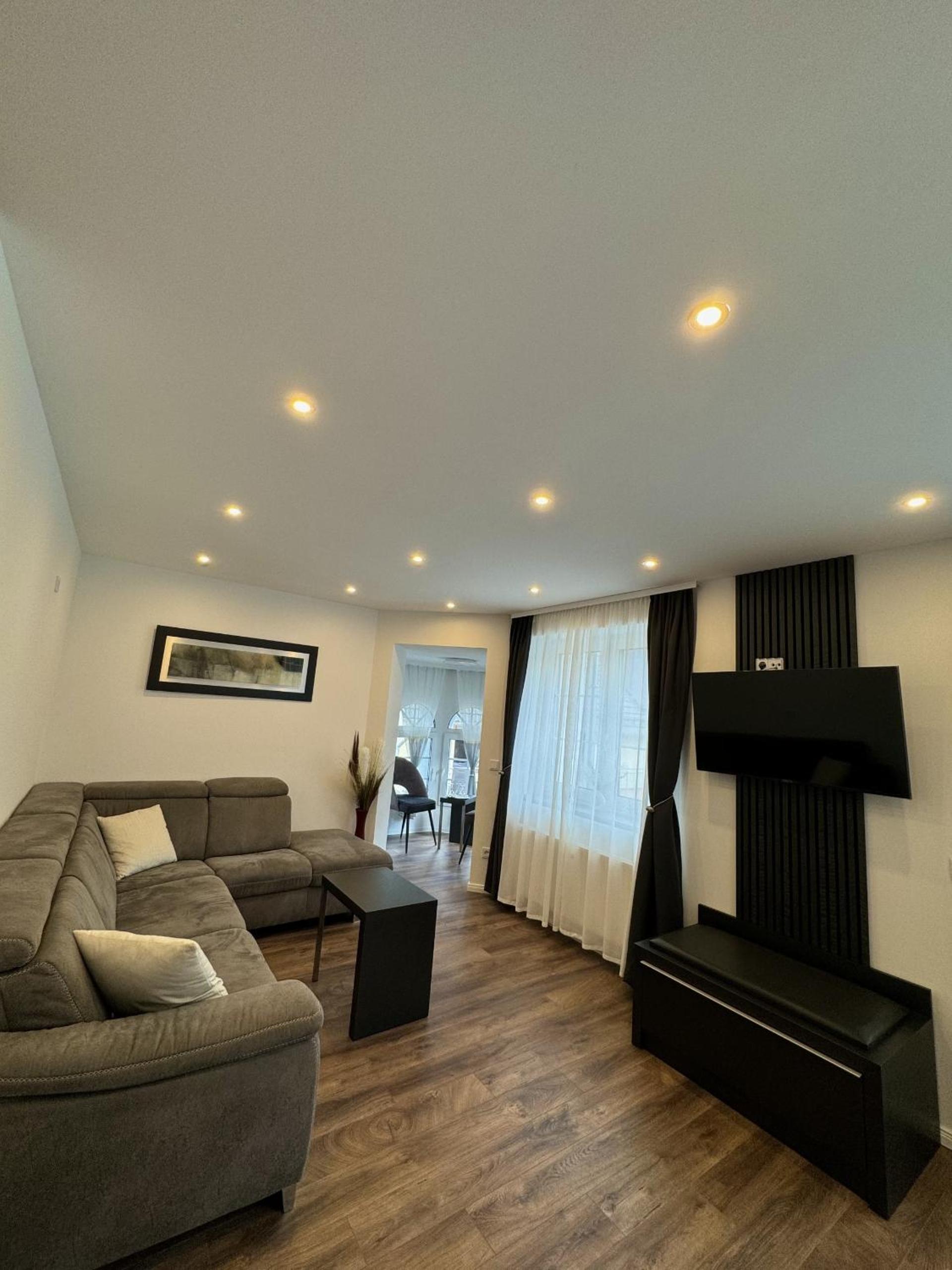 Deluxe Double Room with Balcony photo 2