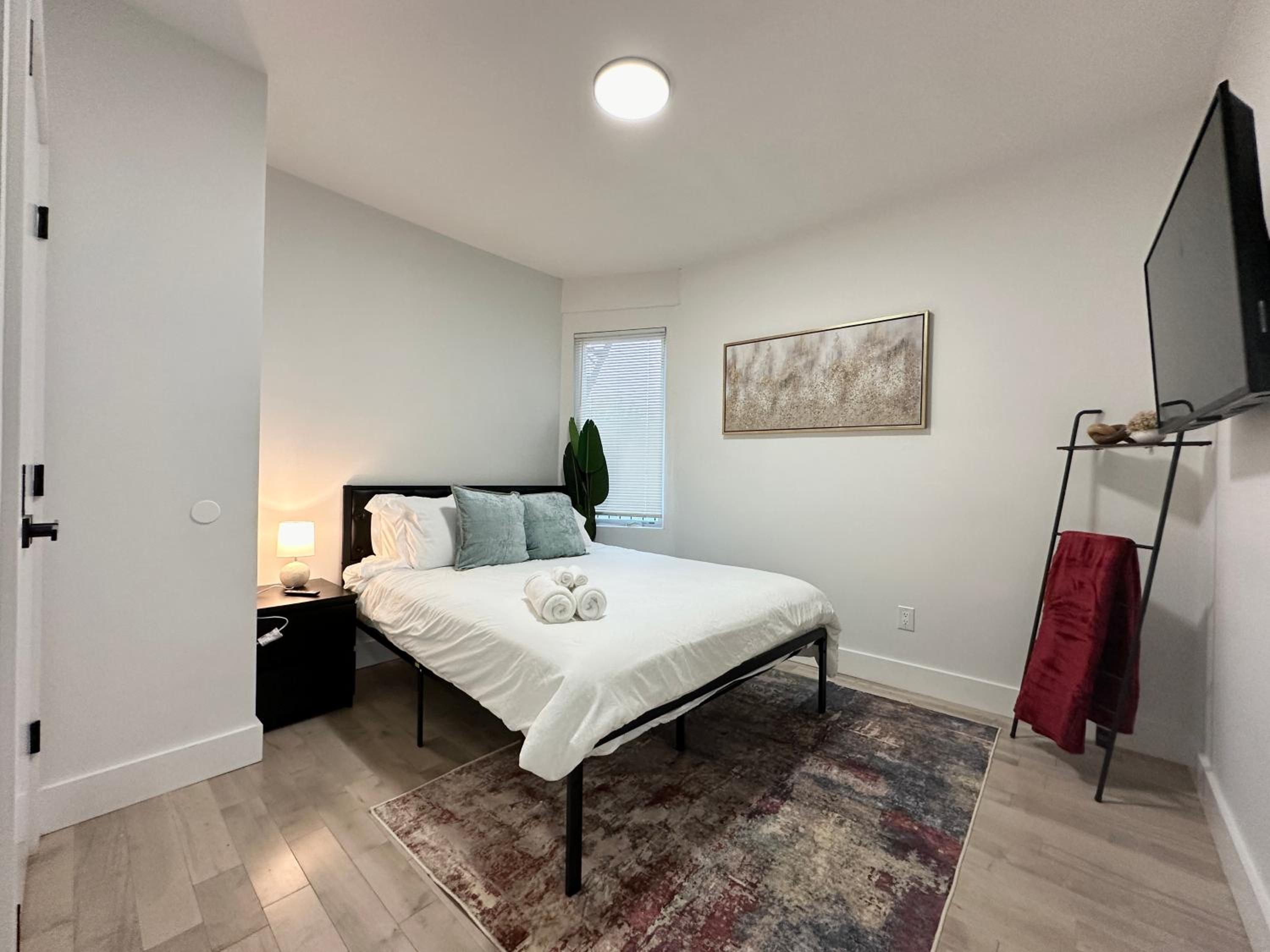 Two-Bedroom Apartment photo 2