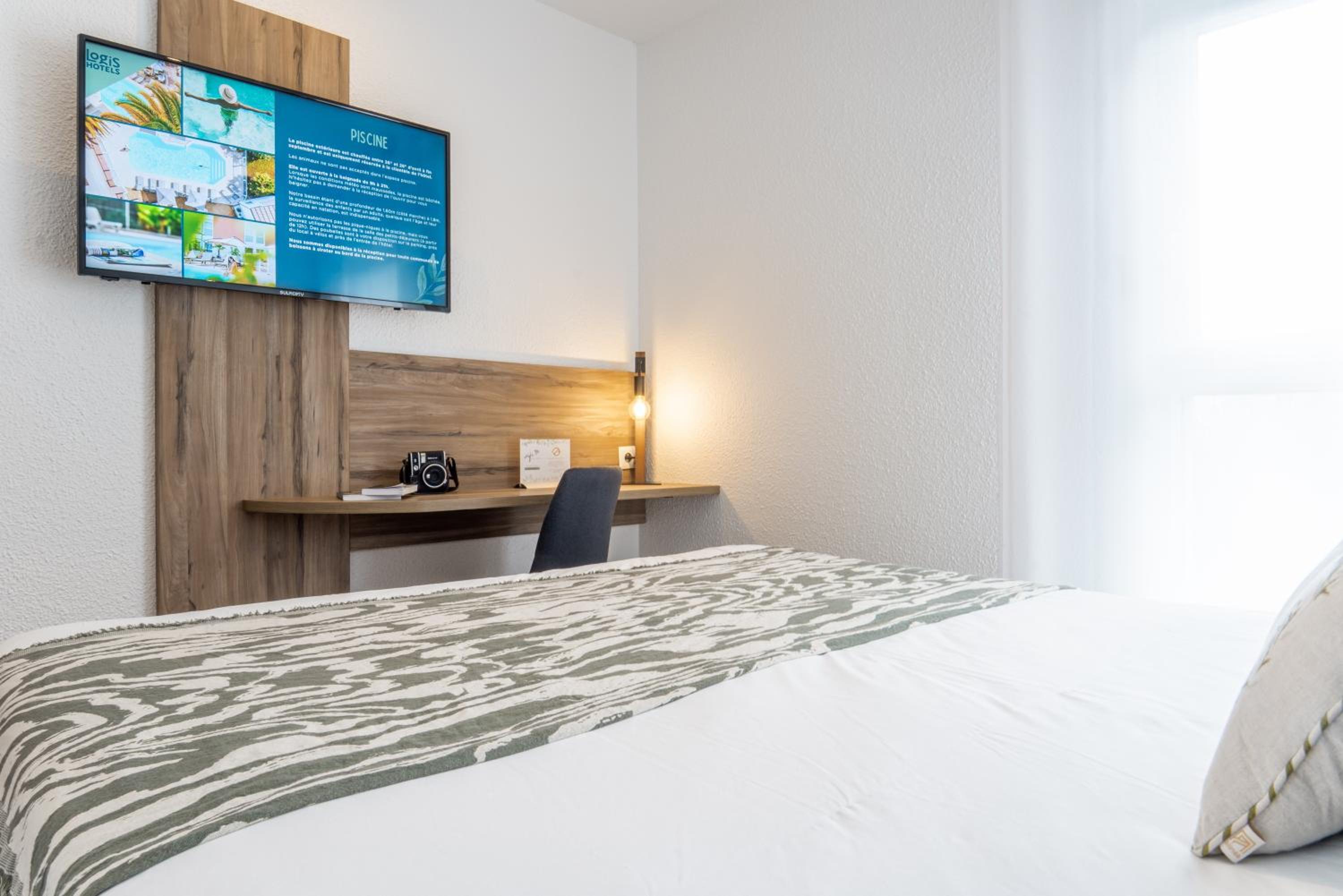 Standard Double Room - Photo 2