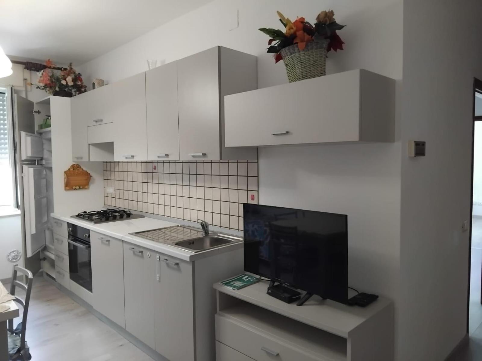 One-Bedroom Apartment photo 2
