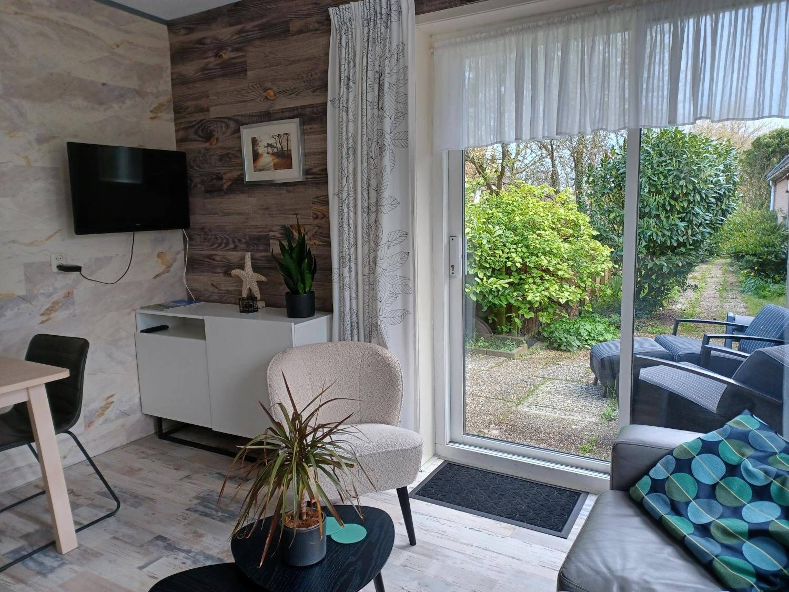 Queen Room with Garden View photo 1