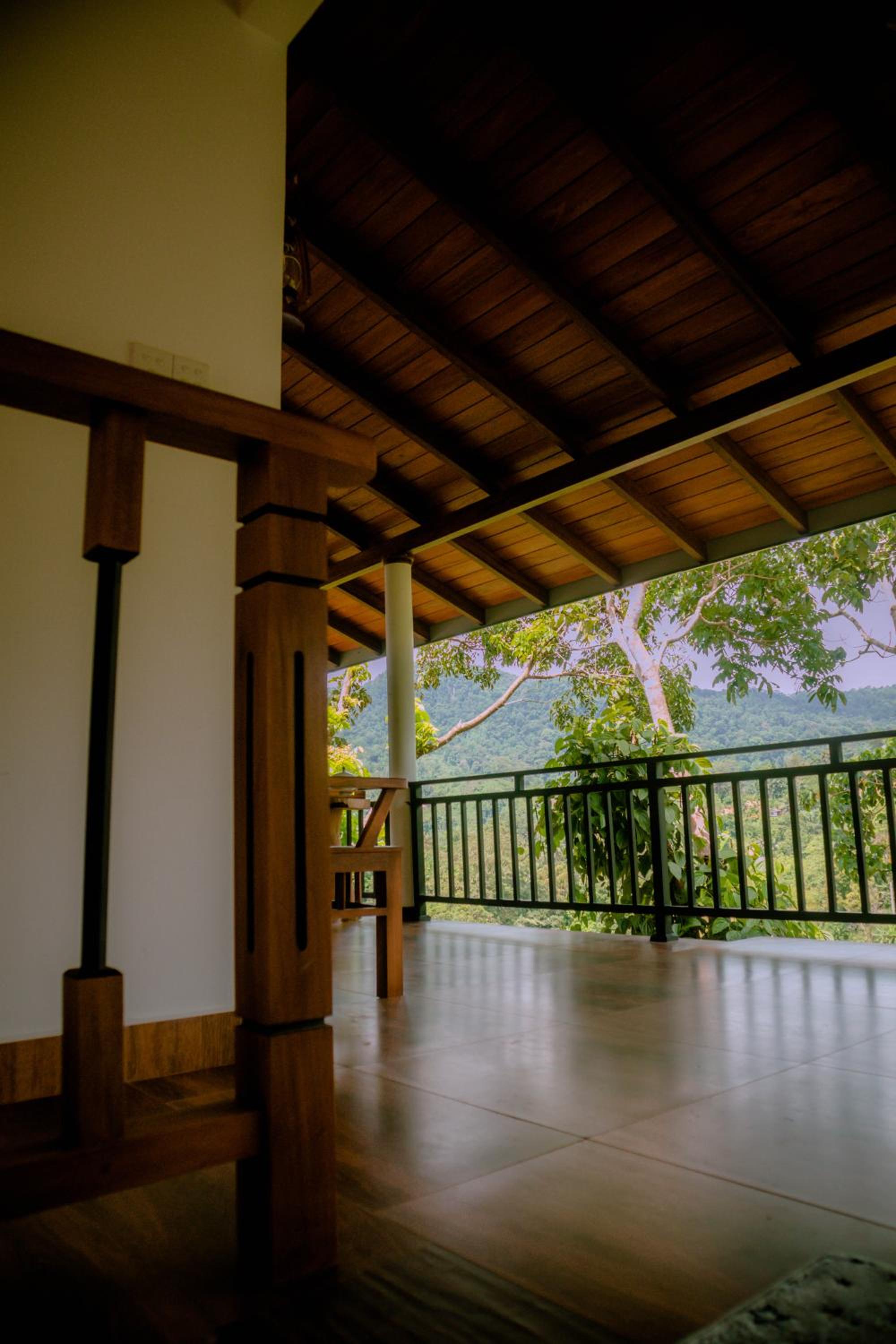 Family Room with Balcony photo 2