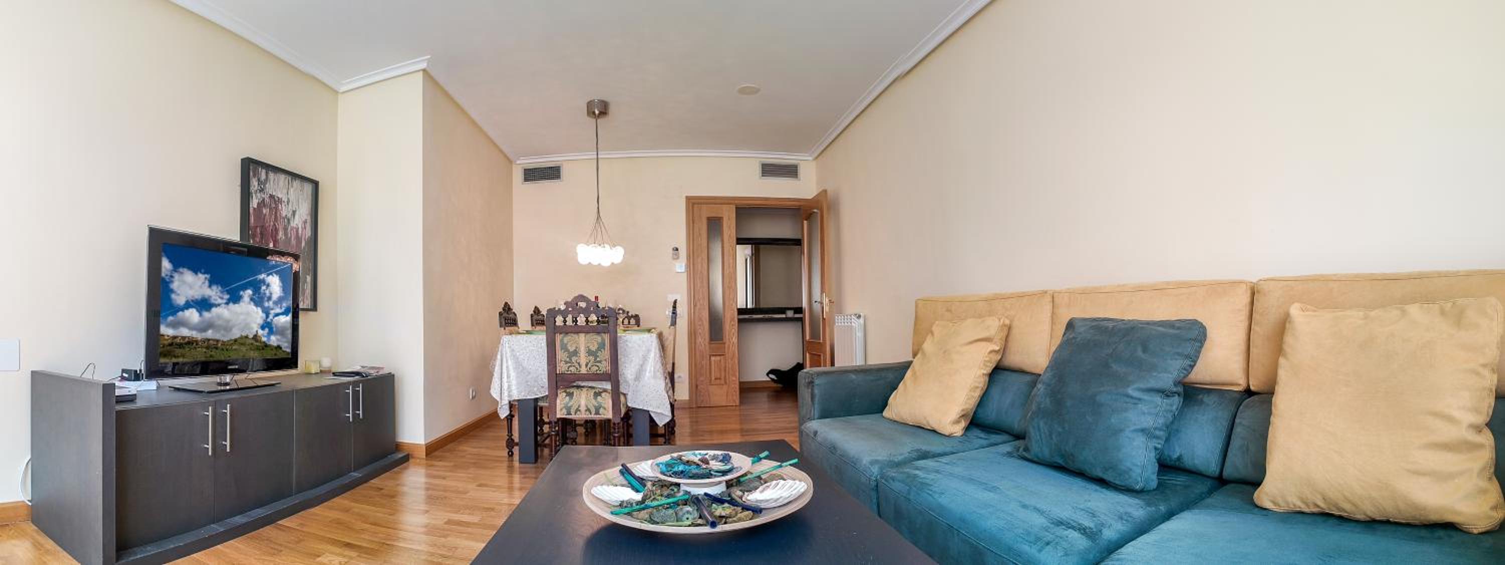 Three-Bedroom Apartment photo 3