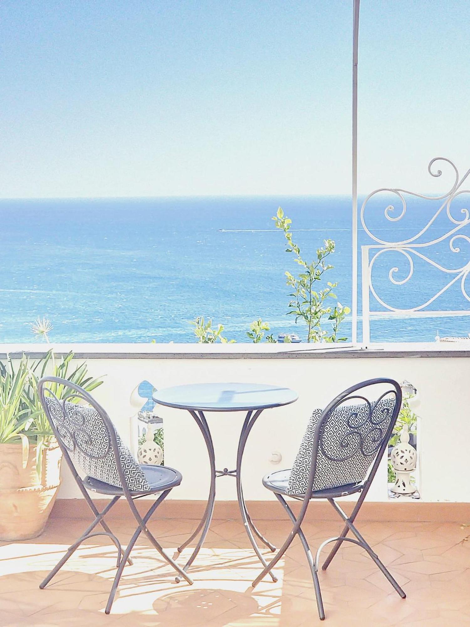 Junior Suite with Terrace and Sea View - Photo 18