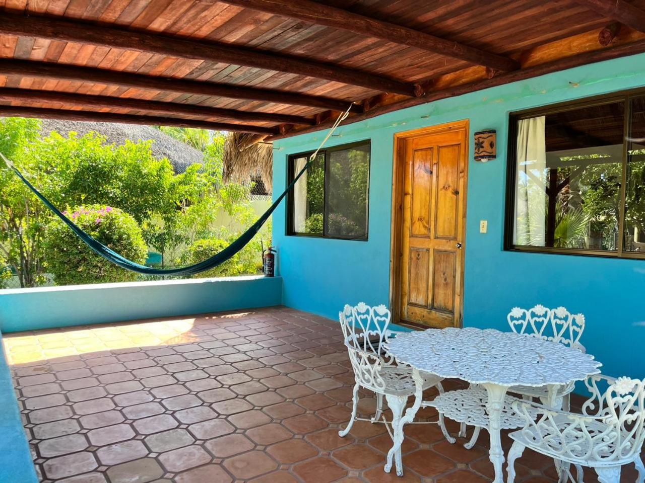 Deluxe Bungalow photo 3