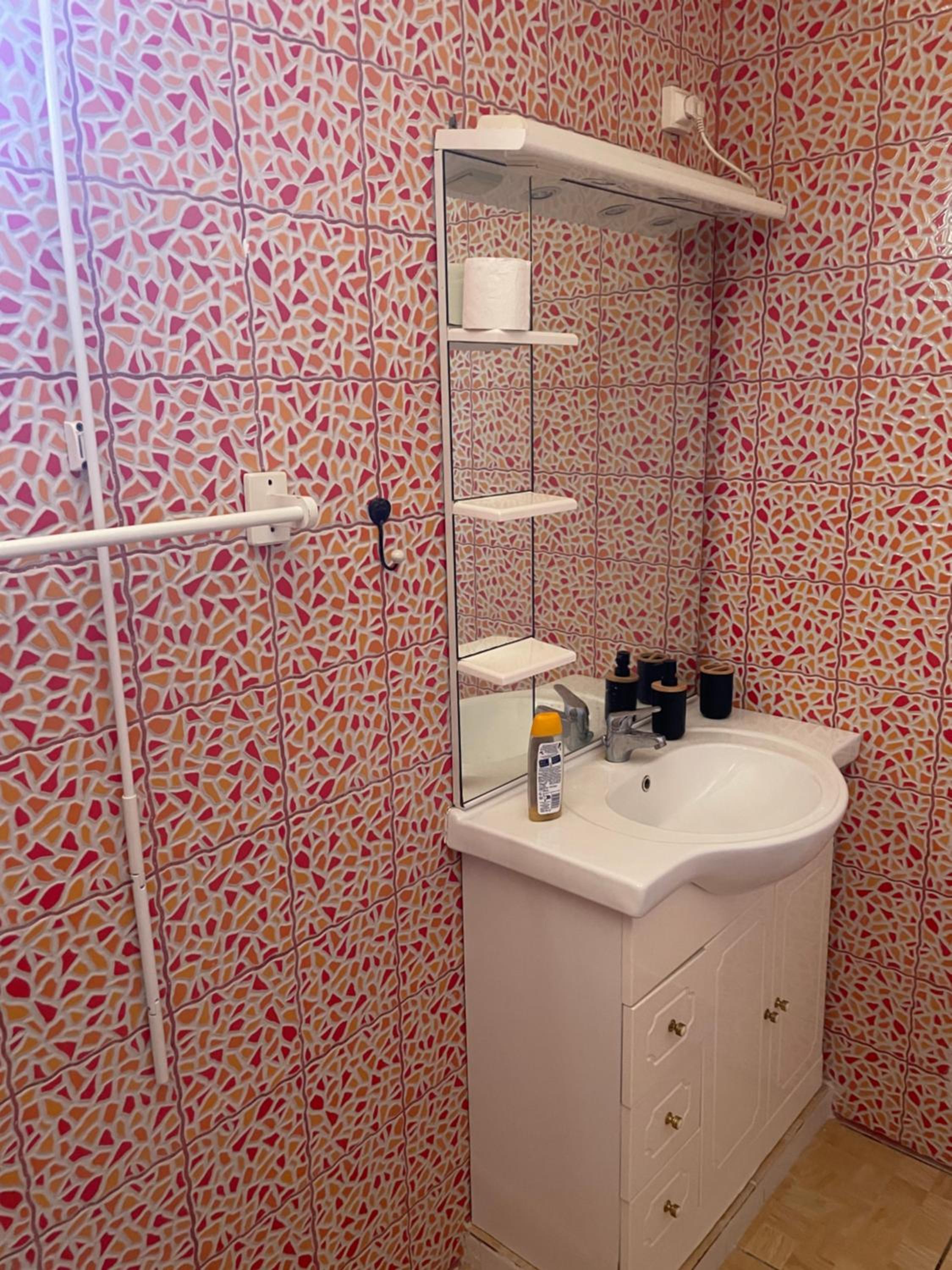 One-Bedroom House photo 3