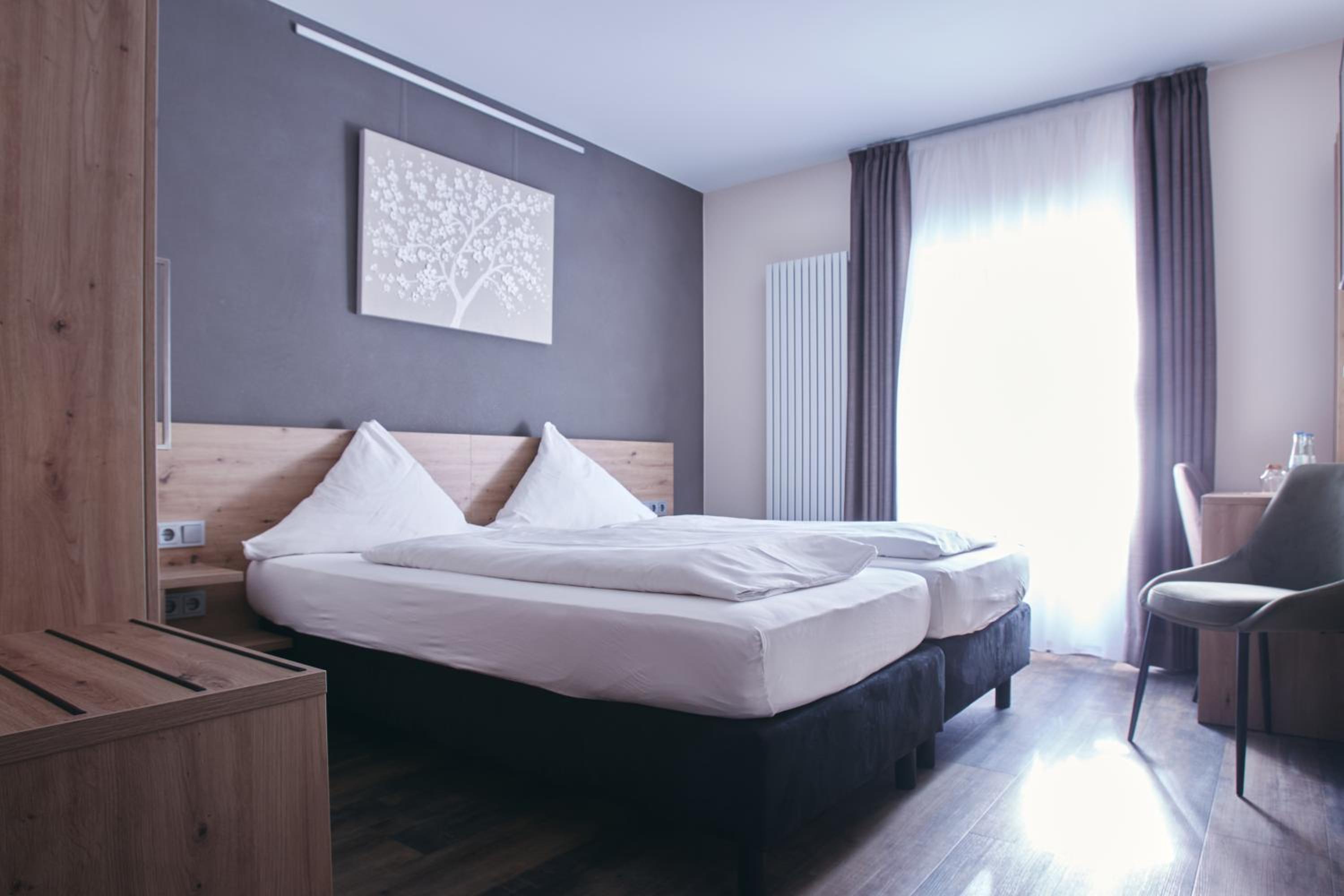 Double Room - Photo 5