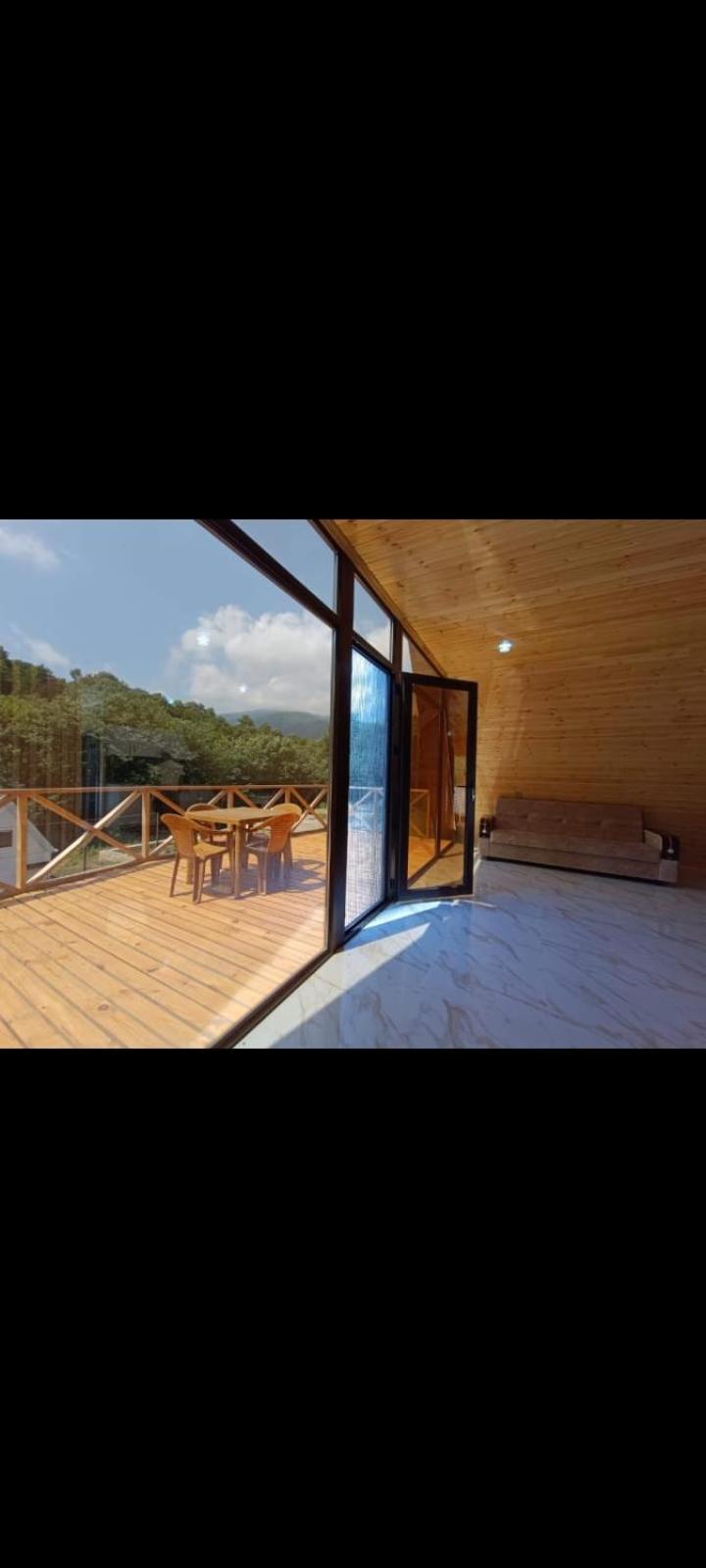 One-Bedroom House photo 2