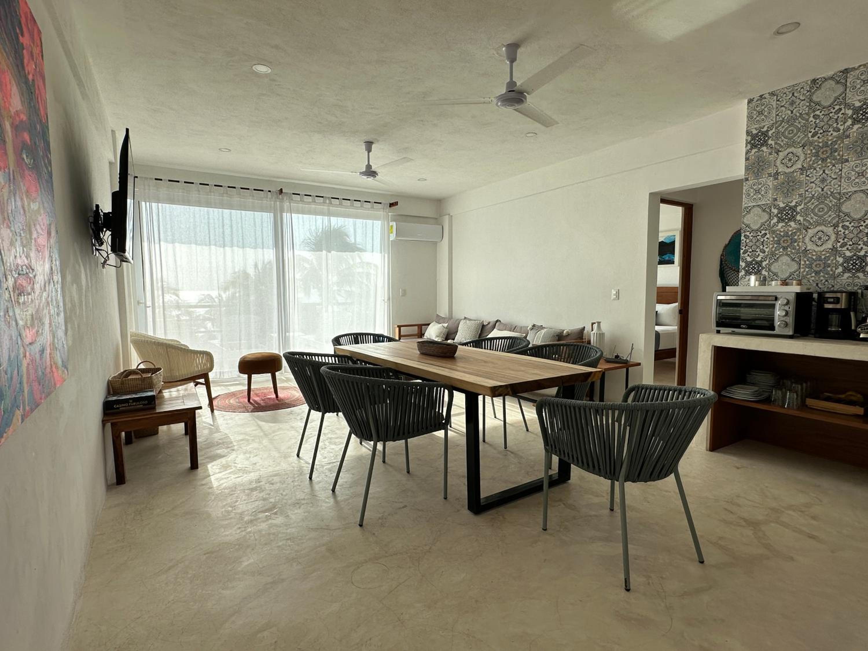 Apartment with Sea View - Photo 10