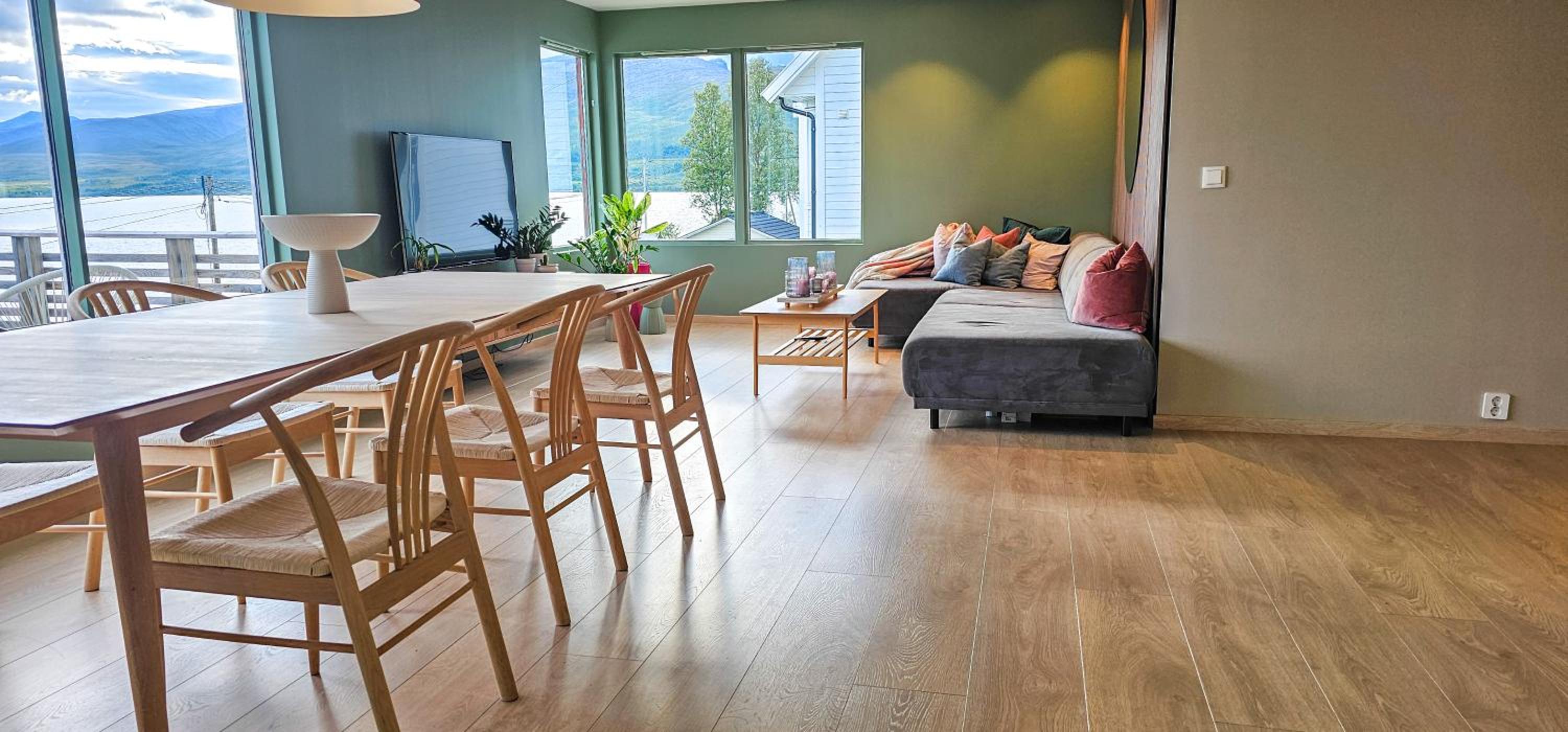 Three-Bedroom Apartment photo 1