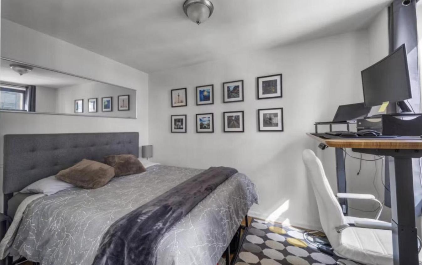 One-Bedroom Apartment photo 2