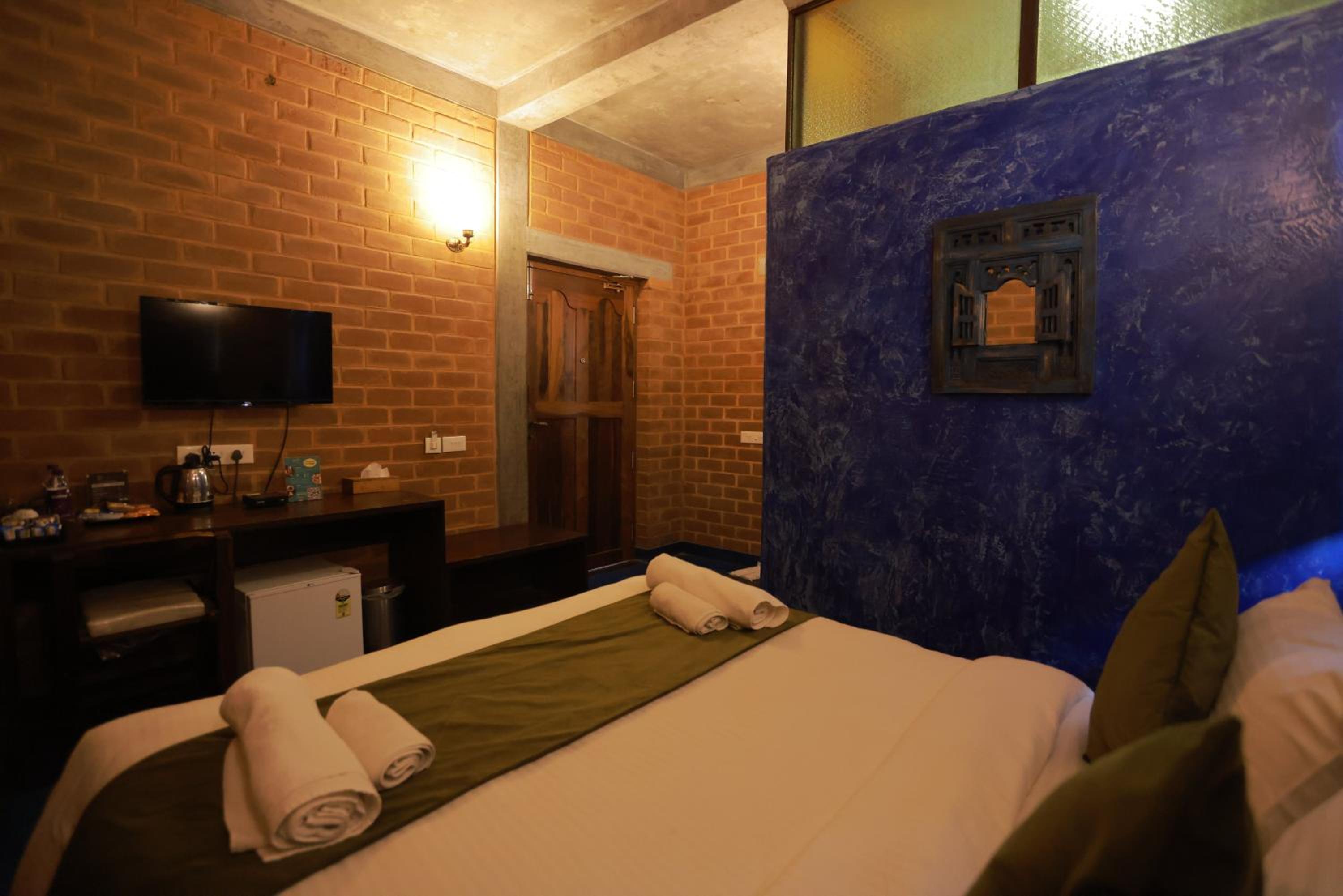 Studio with Spa Bath - Photo 8