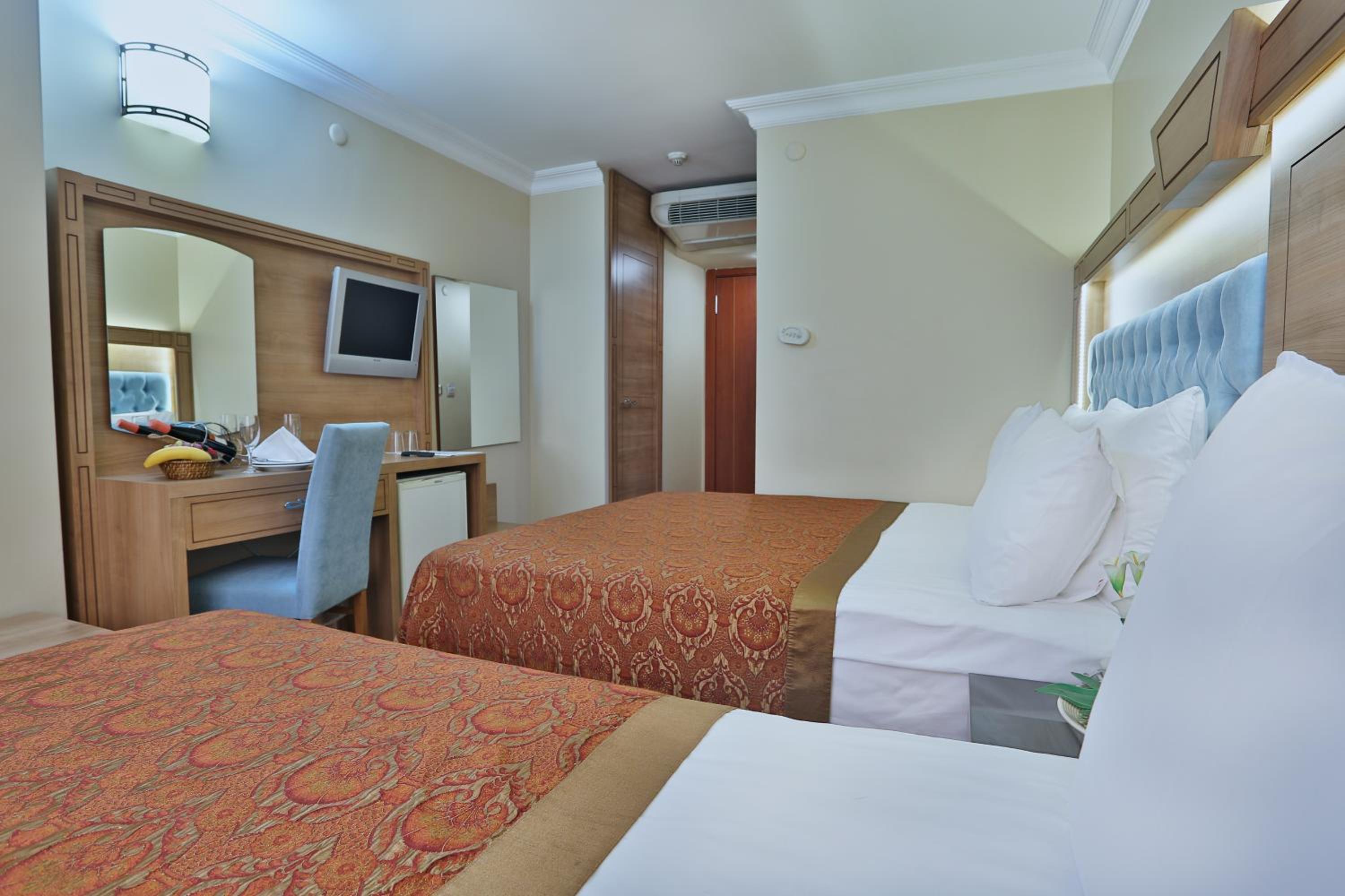 Double or Twin Room photo 1