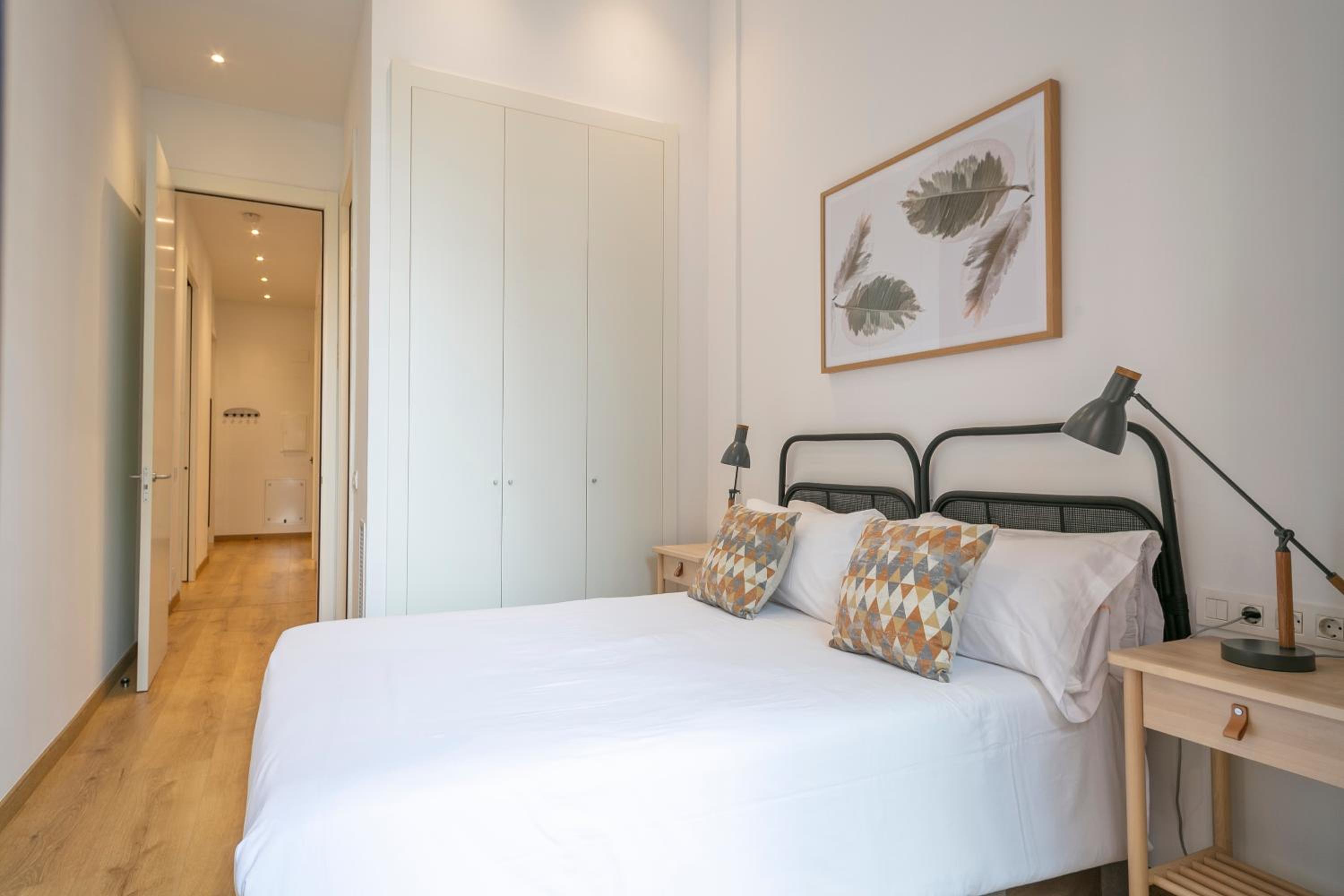 One-Bedroom Apartment with Balcony photo 2