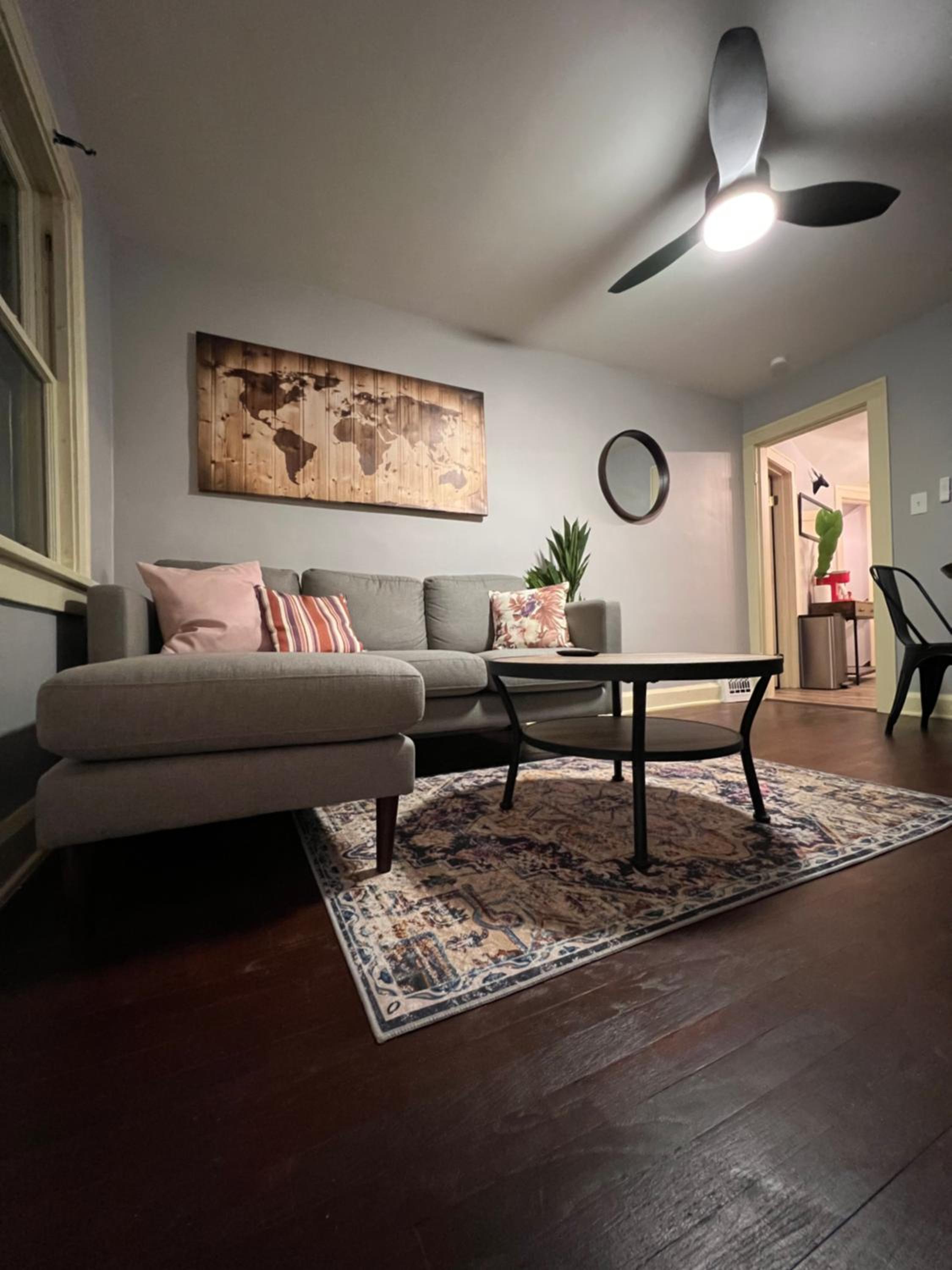One-Bedroom House photo 1
