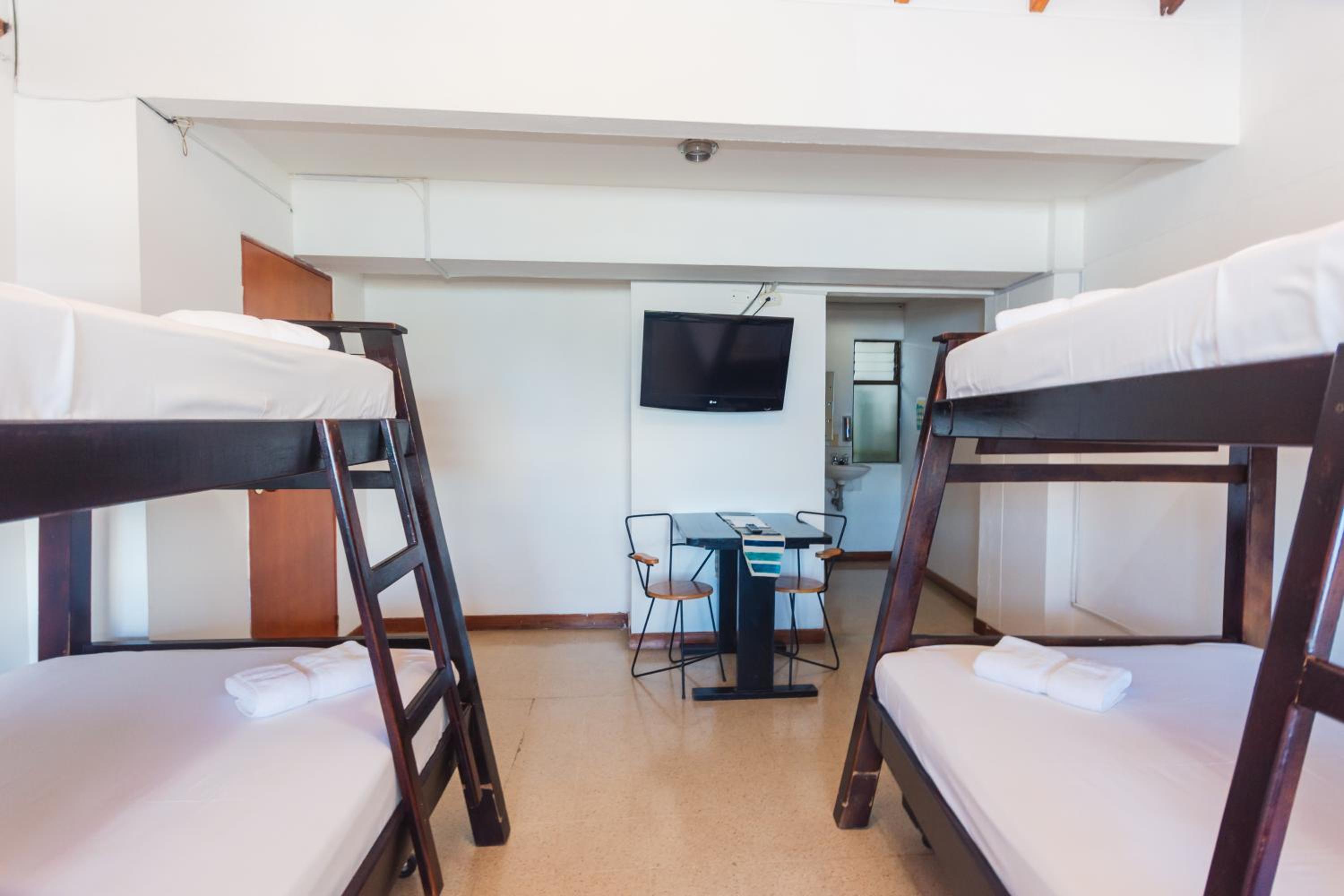 Bed in 6-Bed Mixed Dormitory Room