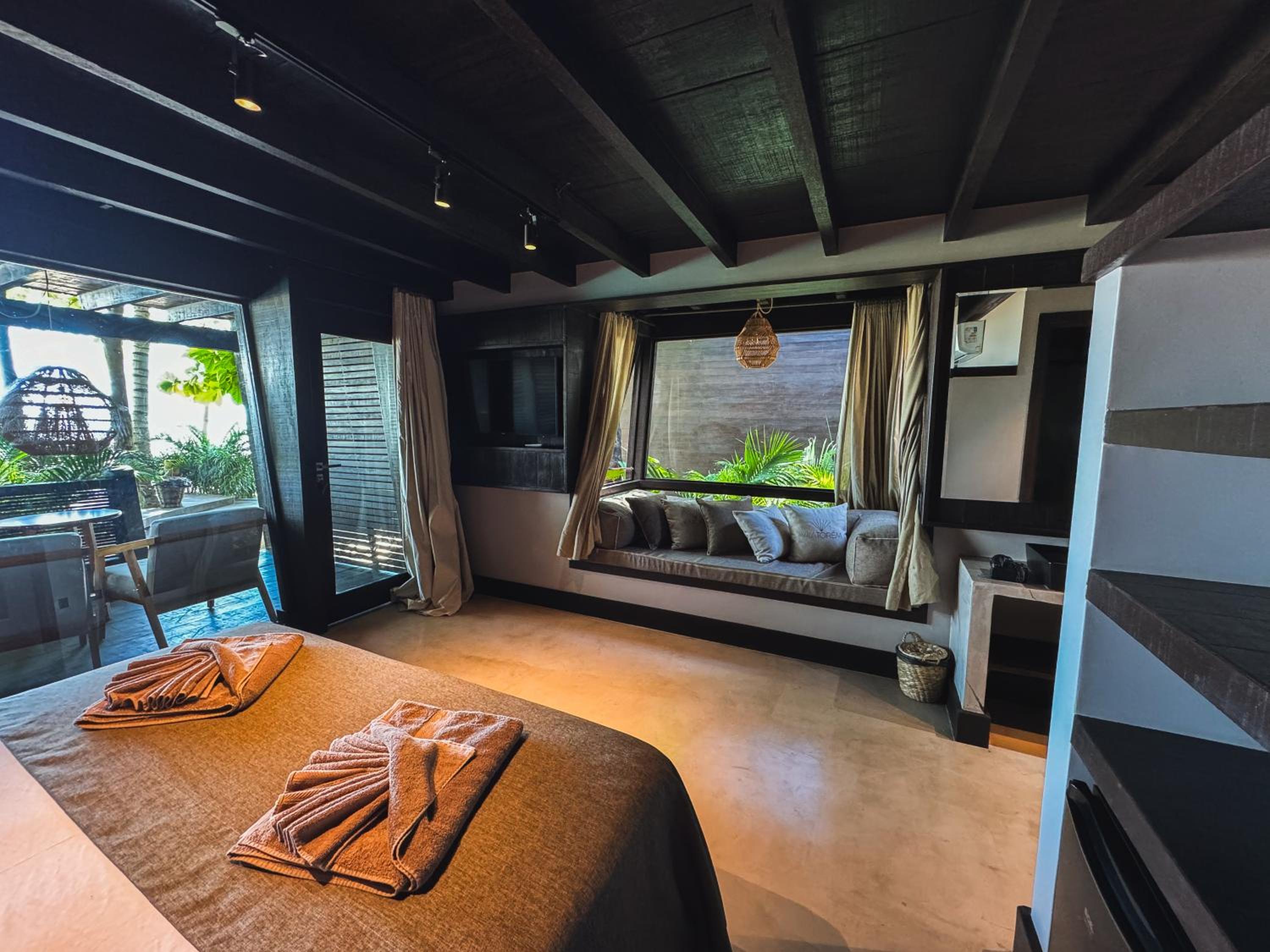 Deluxe Double Room with Bath photo 2