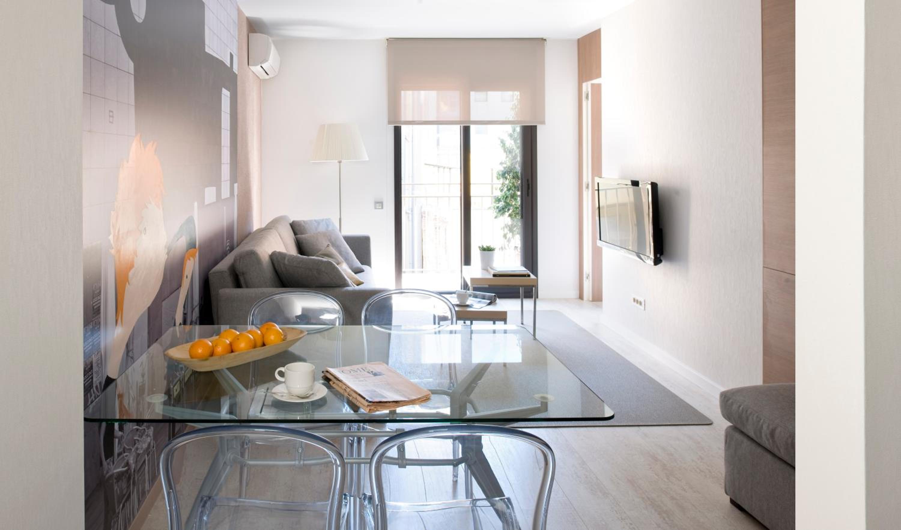 Two-Bedroom Apartment with Two Bathrooms photo 1