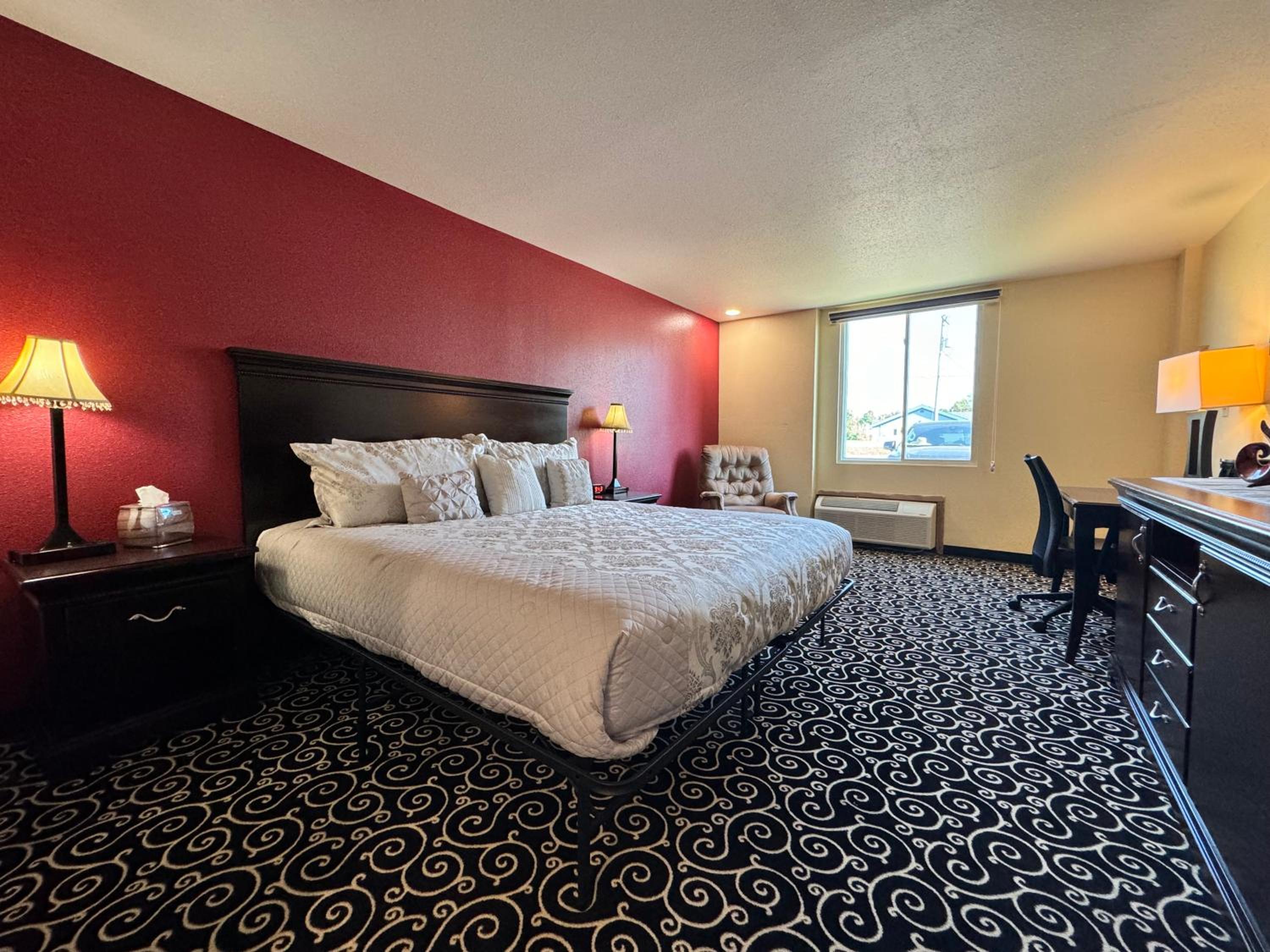 Standard King Room - Photo 1