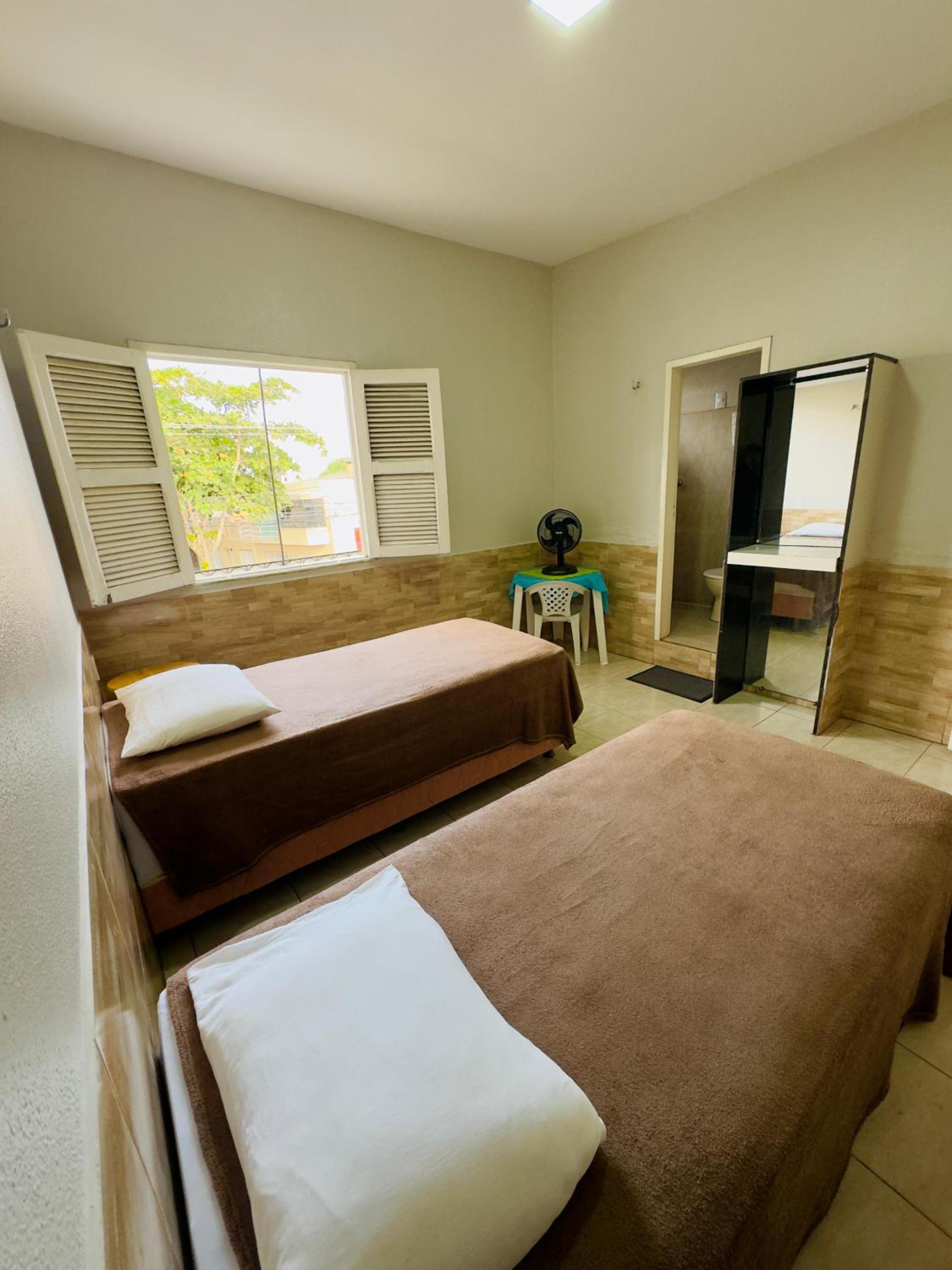 Twin Room with Private Bathroom photo 3