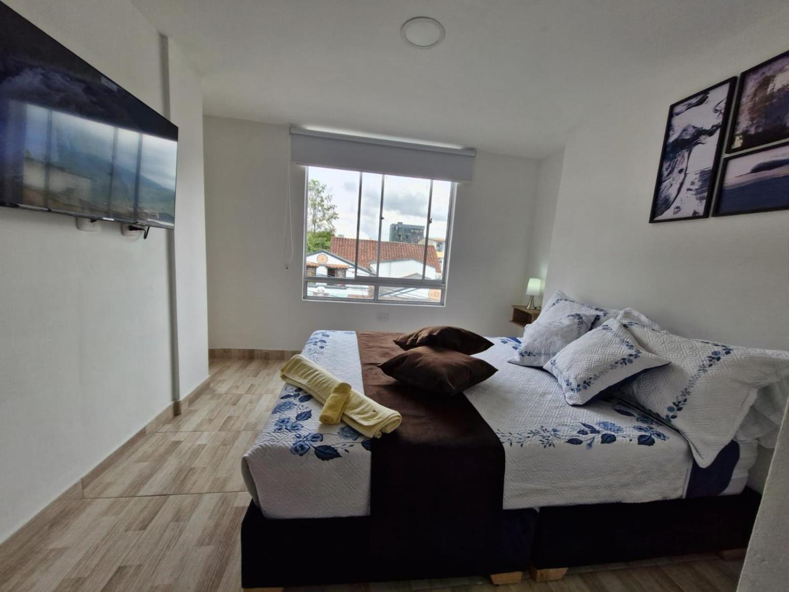 Two-Bedroom Apartment with Balcony photo 3