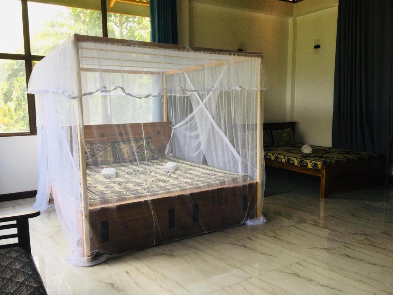 Deluxe Double Room (2 Adults + 1 Child) photo 1