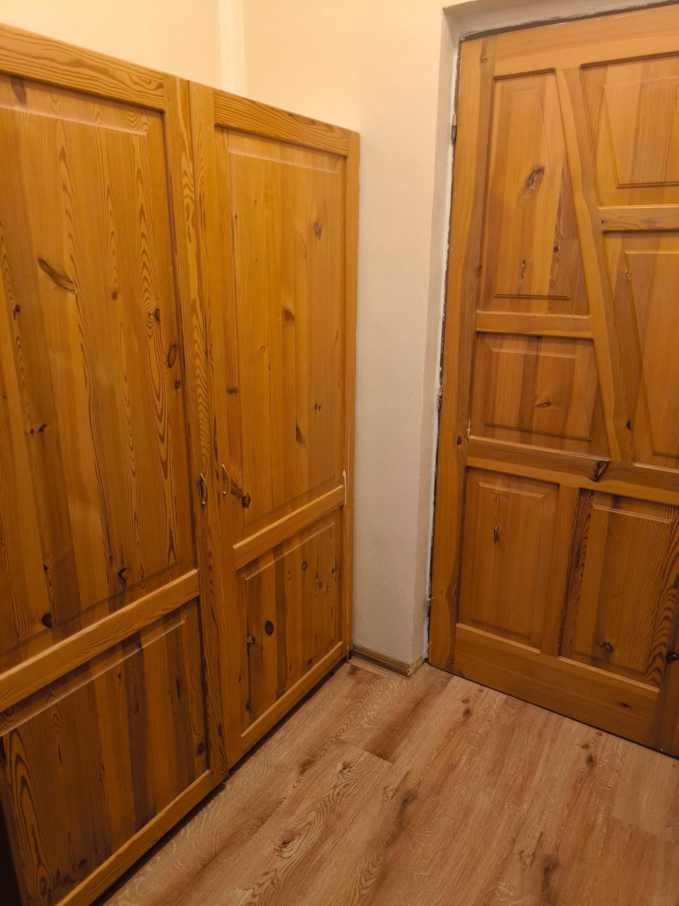 Twin Room with Private Bathroom photo 1