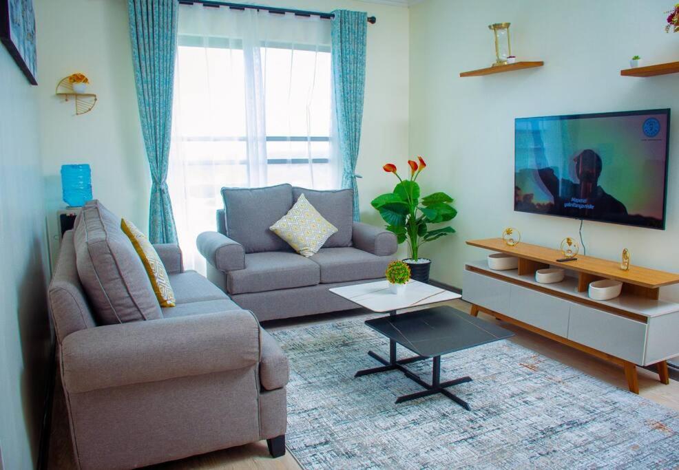 Three-Bedroom Apartment photo 1