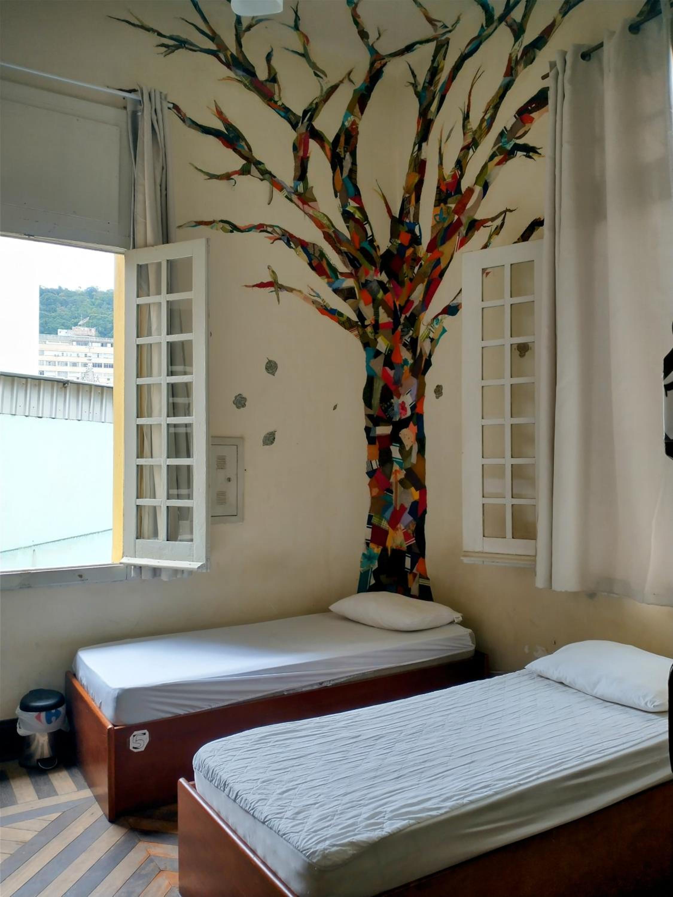 Bed in 8-Bed Mixed Dormitory Room photo 1