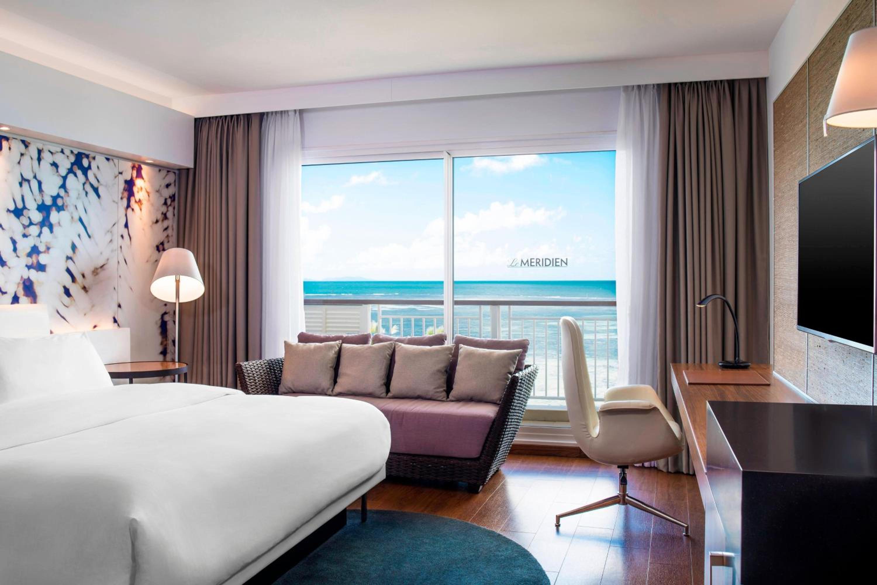 Guest Room, 1 King, Sea View, Balcony photo 2