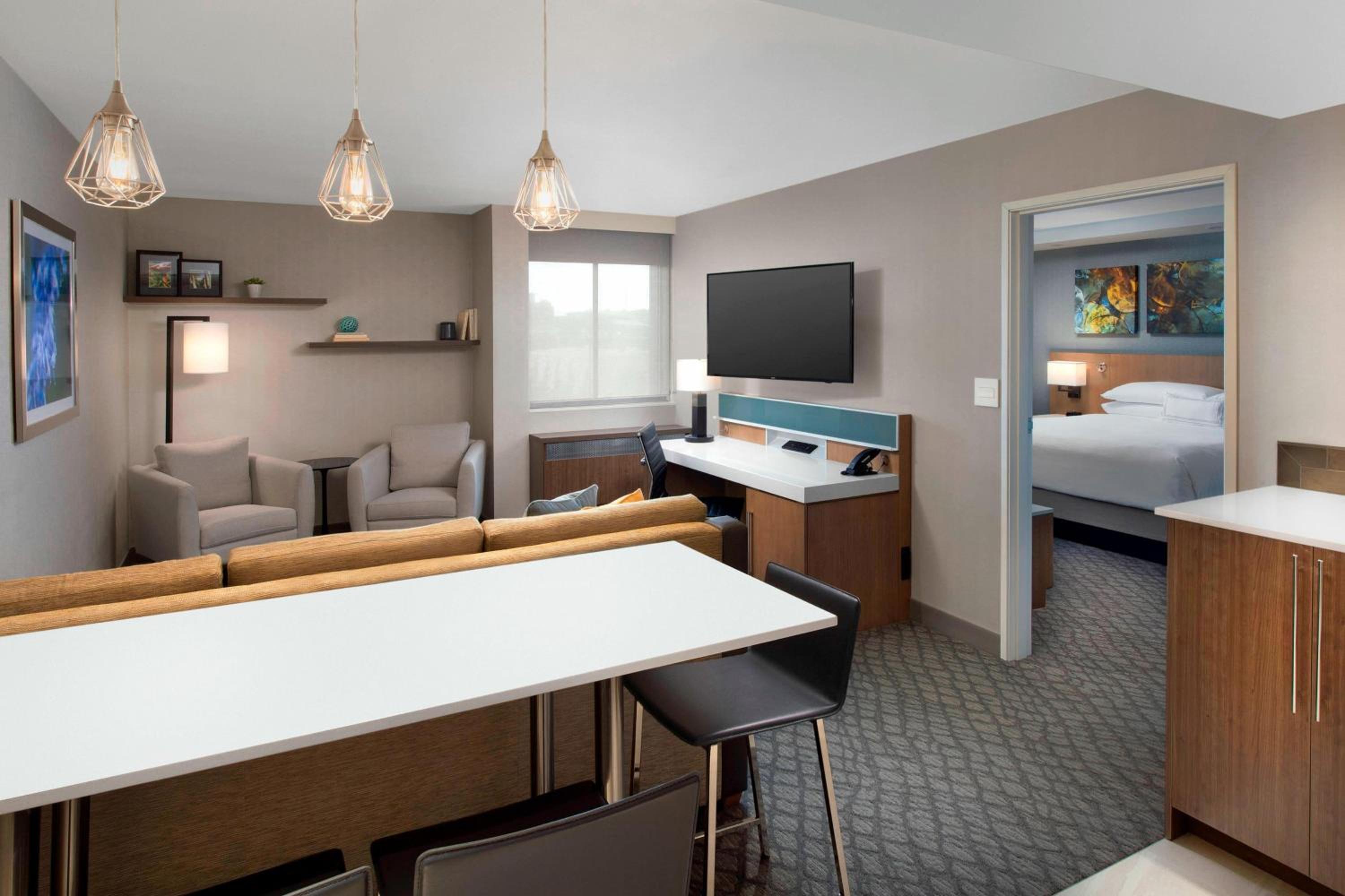 King Suite - Photo 2