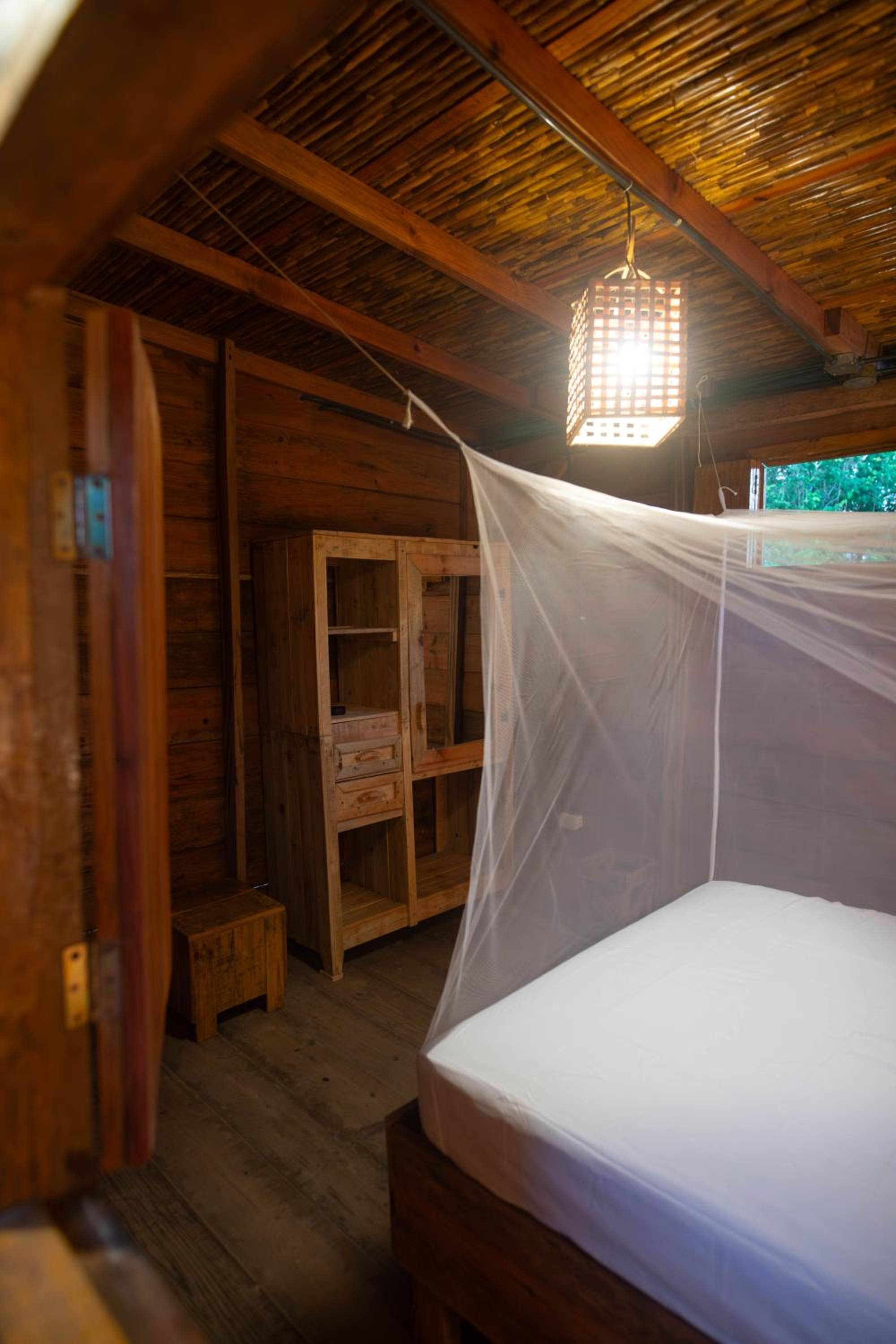 Double Room with Shared Bathroom photo 2