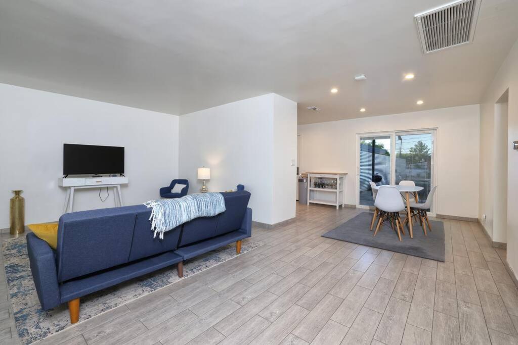 Two-Bedroom House photo 1