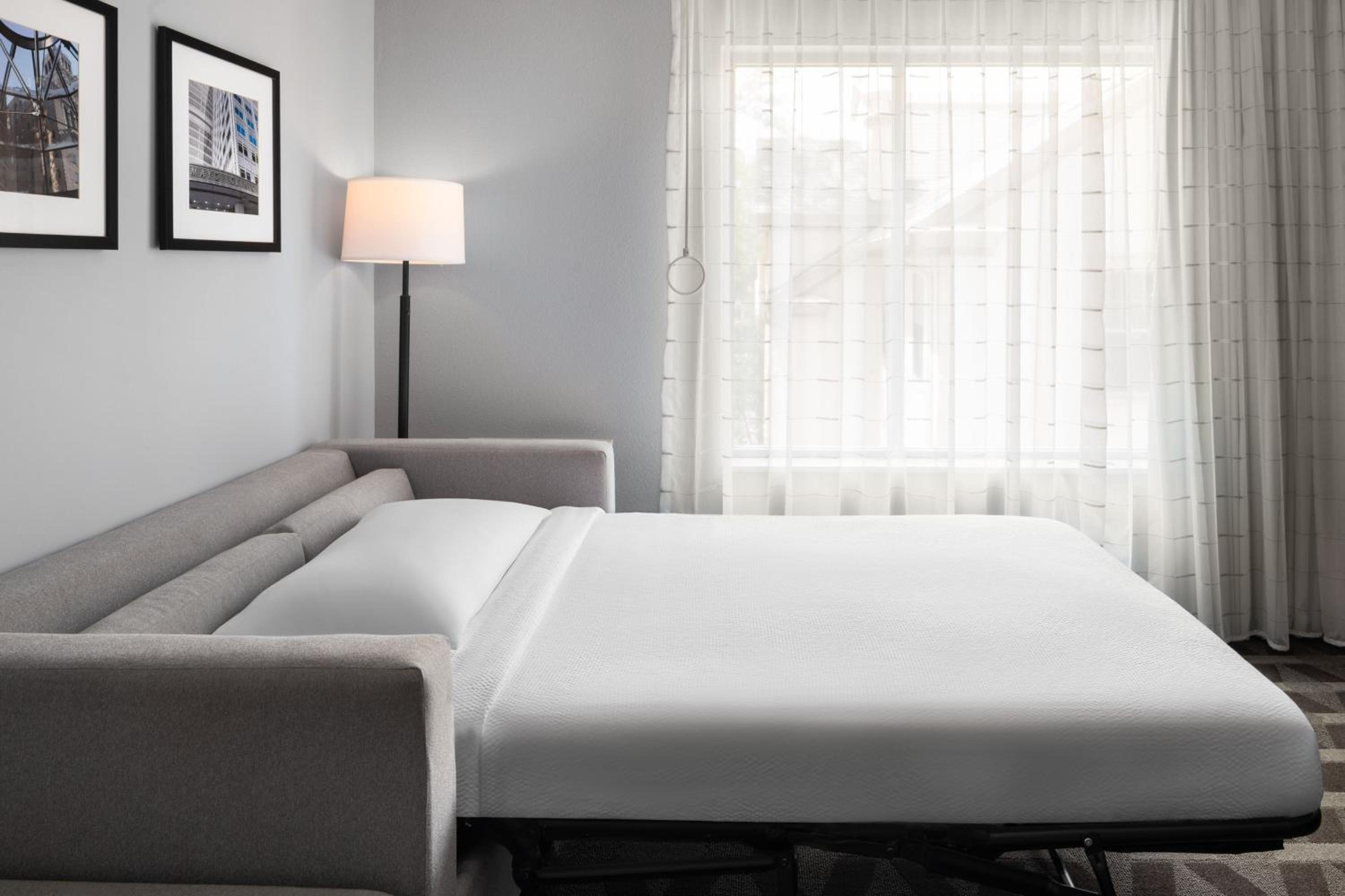 Two-Bedroom Suite - Photo 3