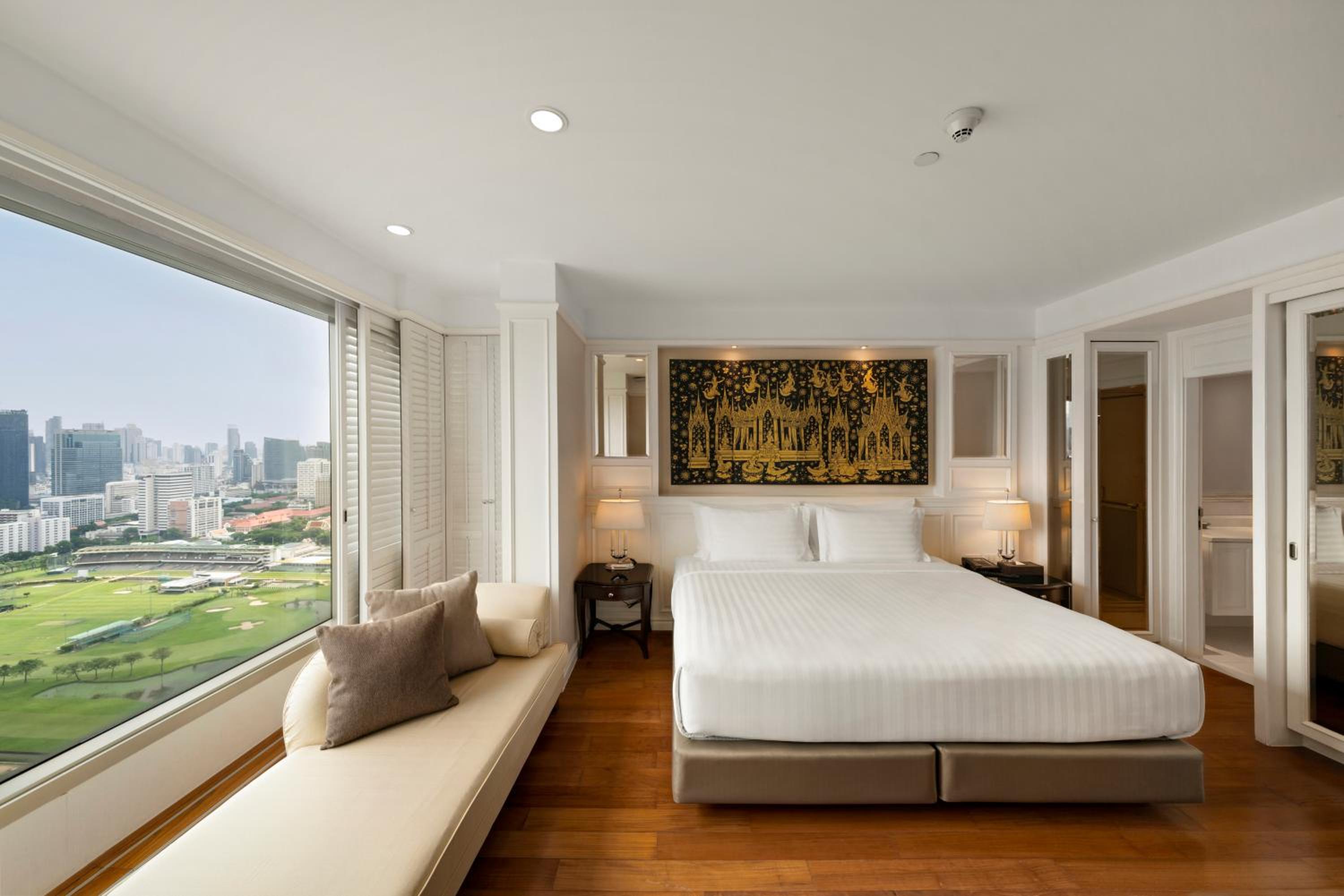 Grand Deluxe Double or Twin Room thumbnail 5