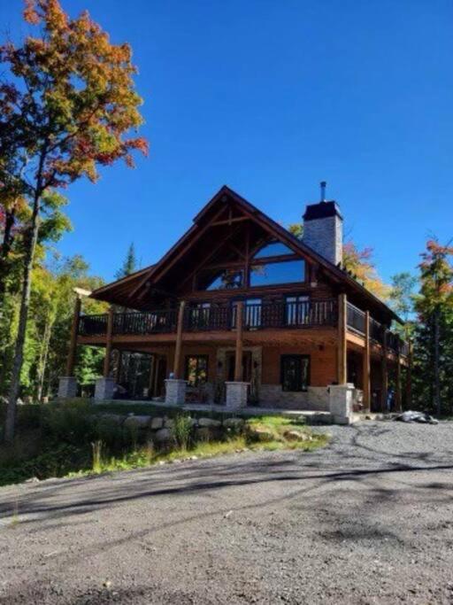 Three-Bedroom Chalet photo 2