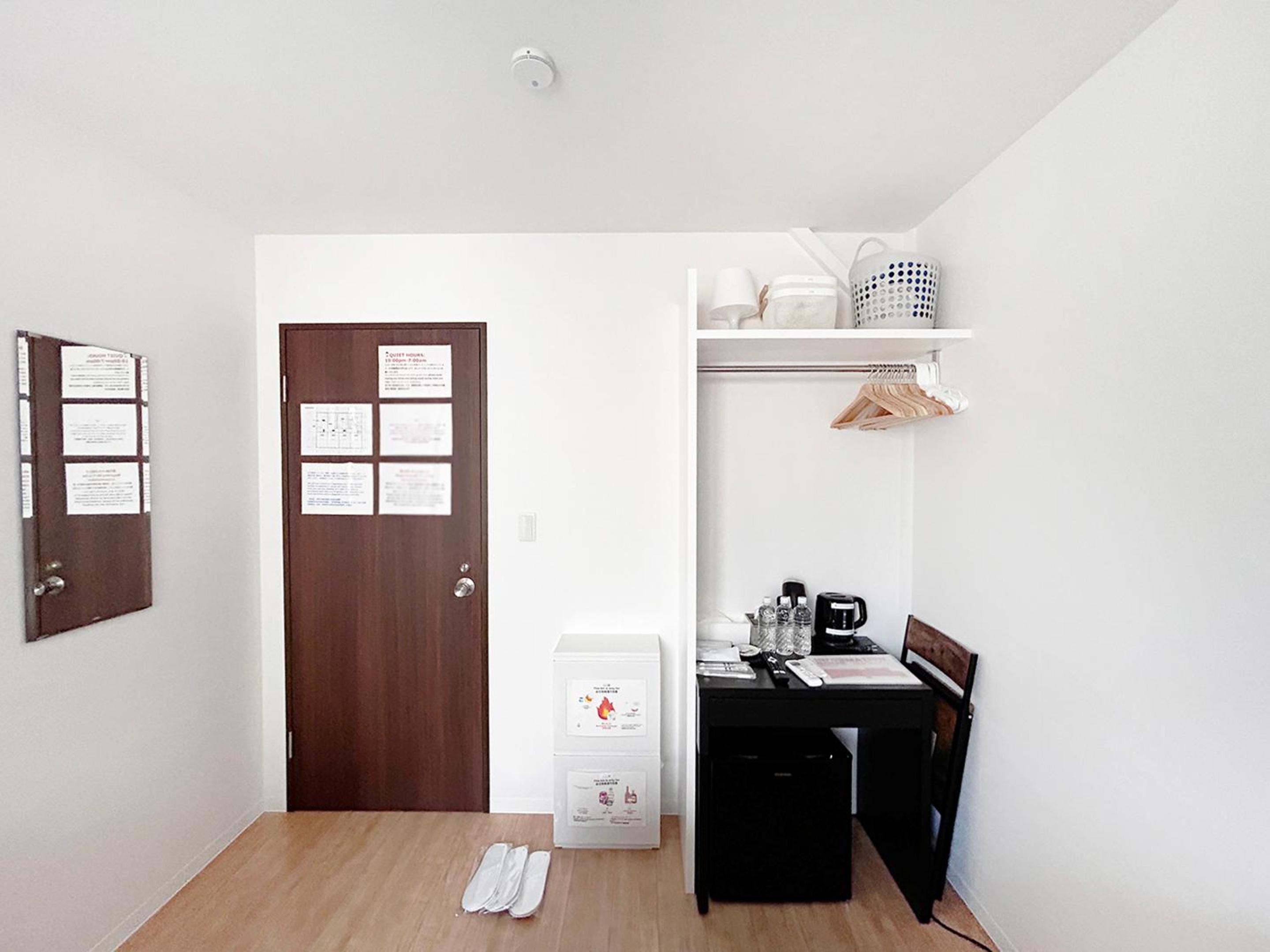 Twin Room With Shared Bathroom