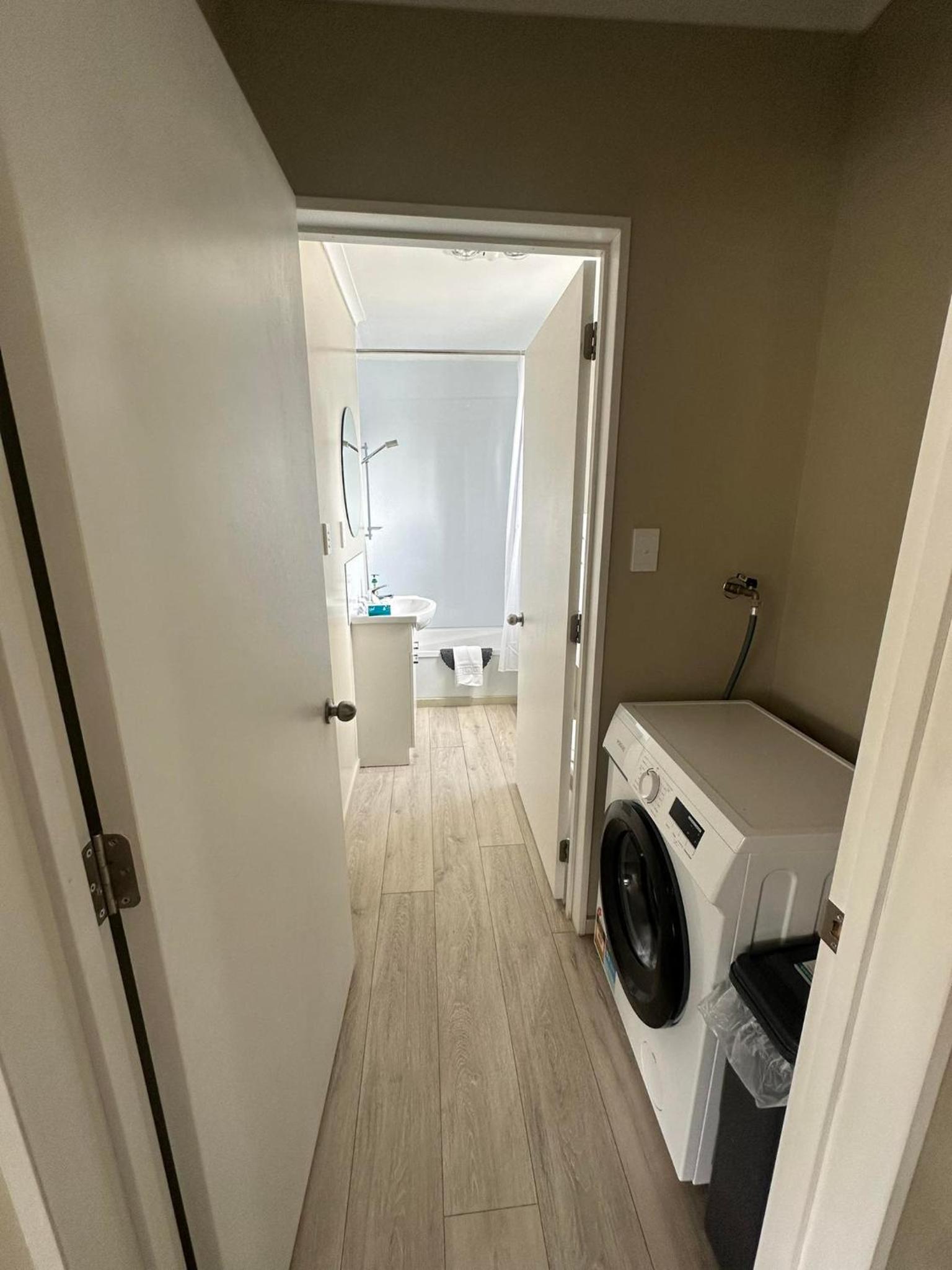 Two-Bedroom House - Photo 10