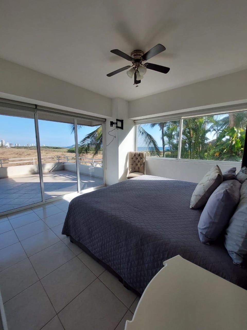 Three-Bedroom Premium Apartment with Balcony photo 1