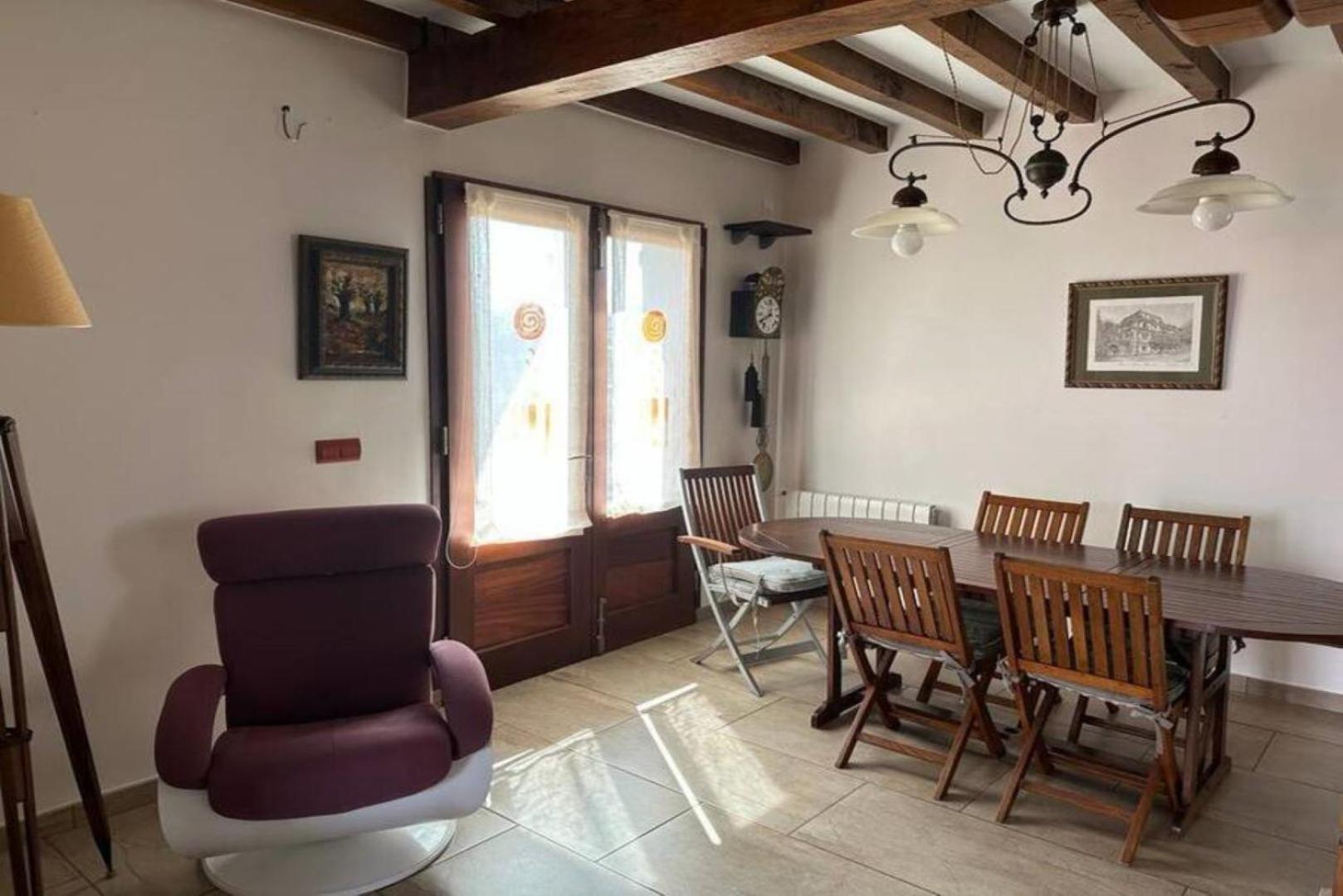 Three-Bedroom House photo 2