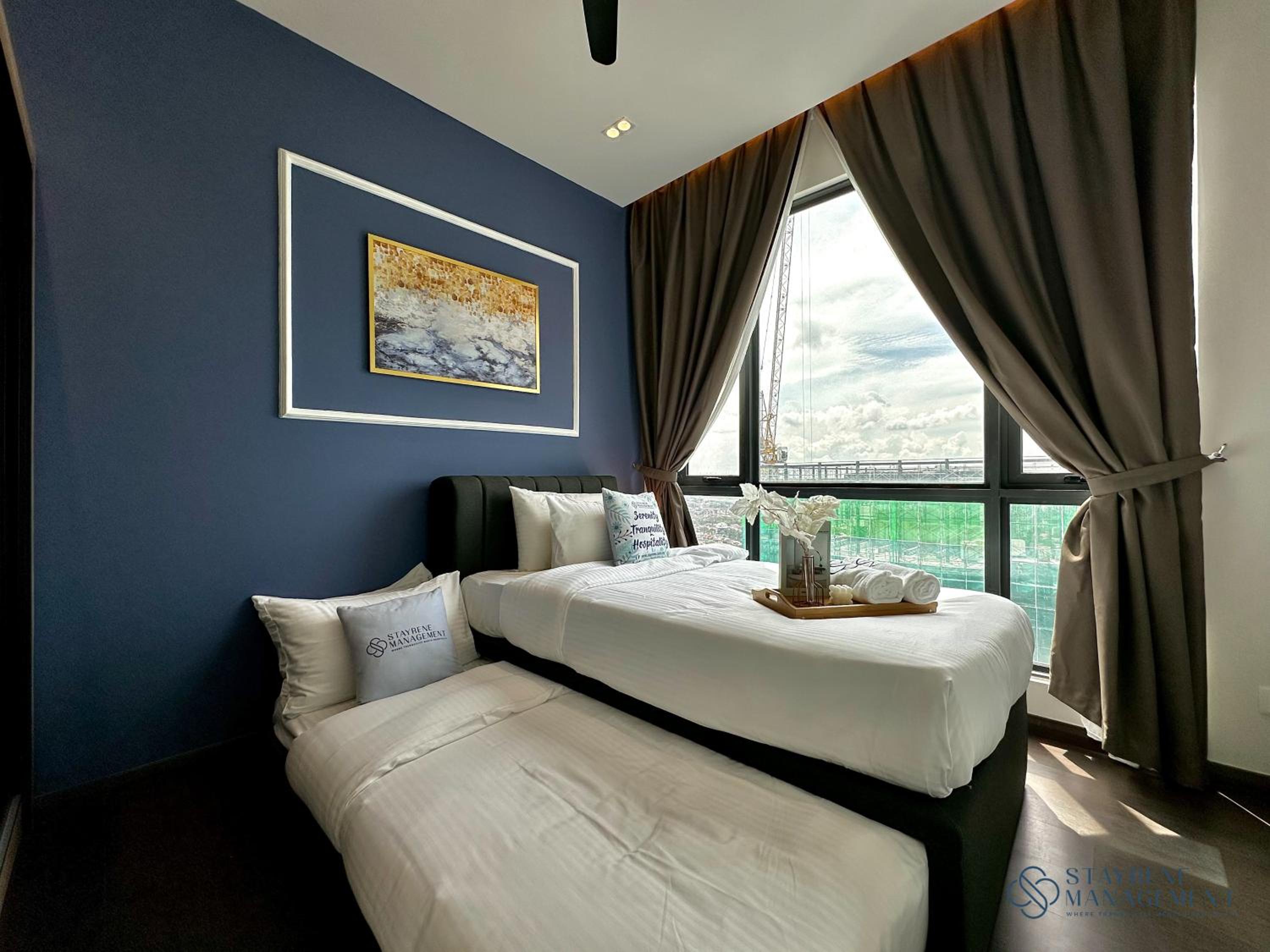 Apartment with City View photo 3