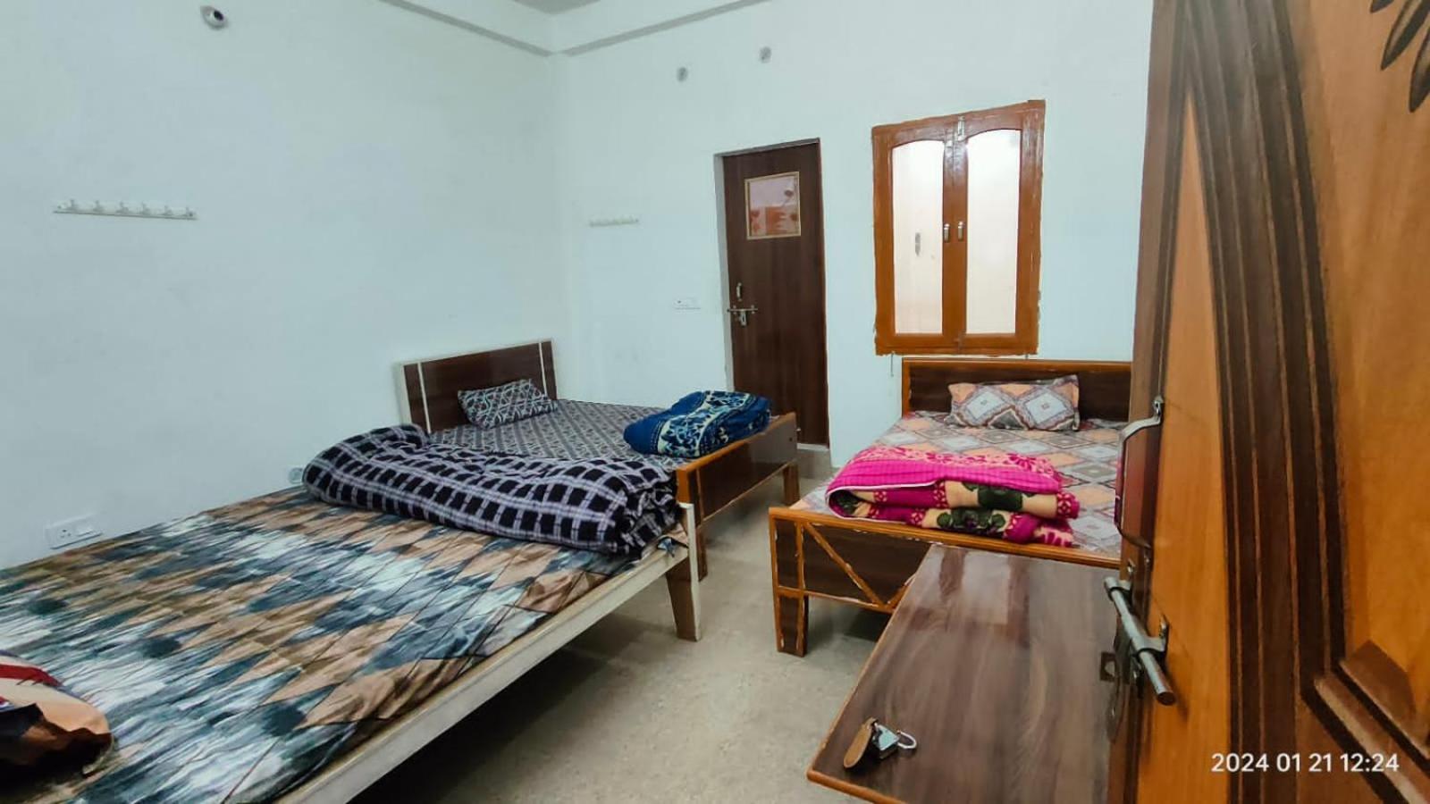 Basic Triple Room photo 1