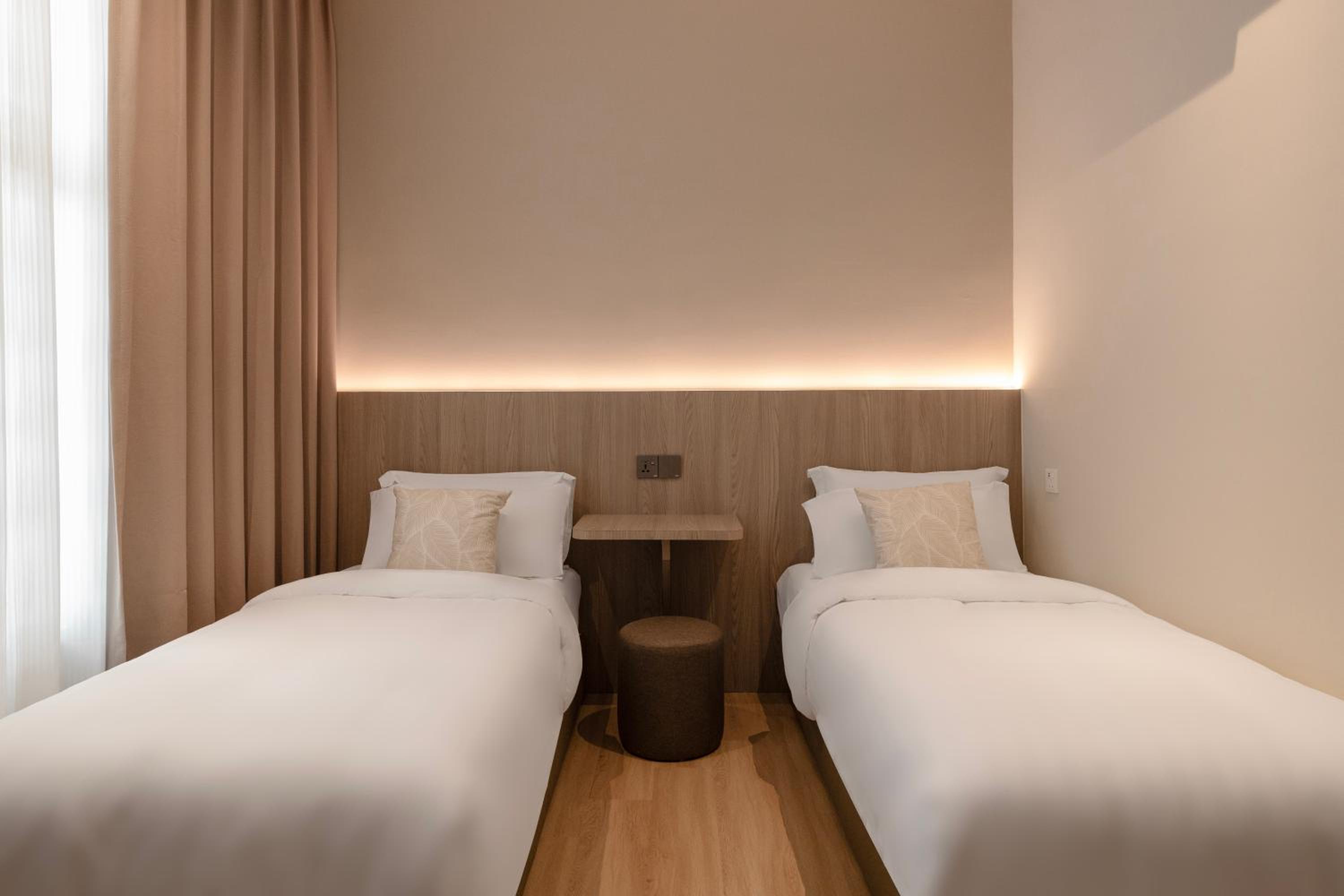 Superior Twin Room - Photo 2