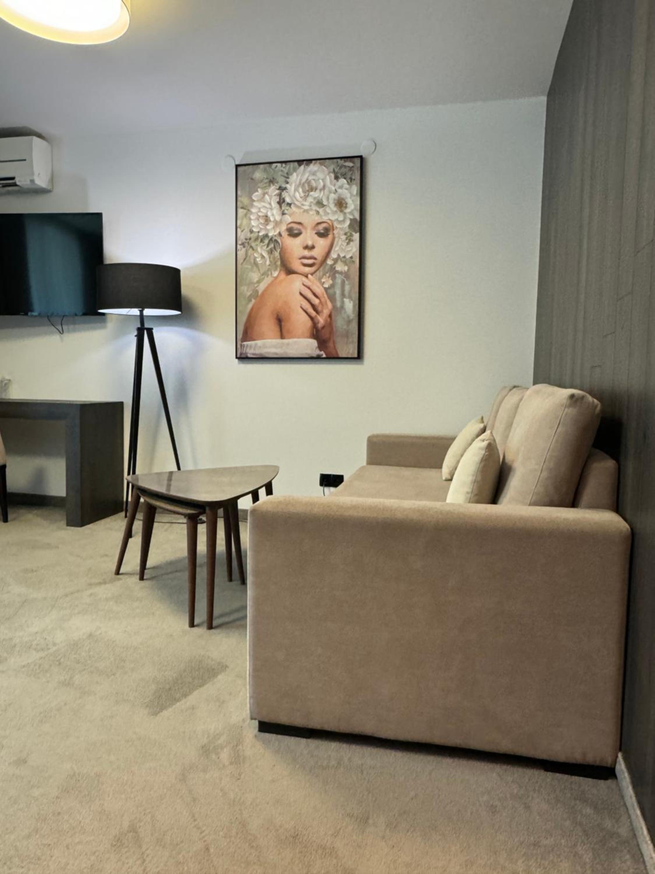 Deluxe Double with Balcony - Photo 13